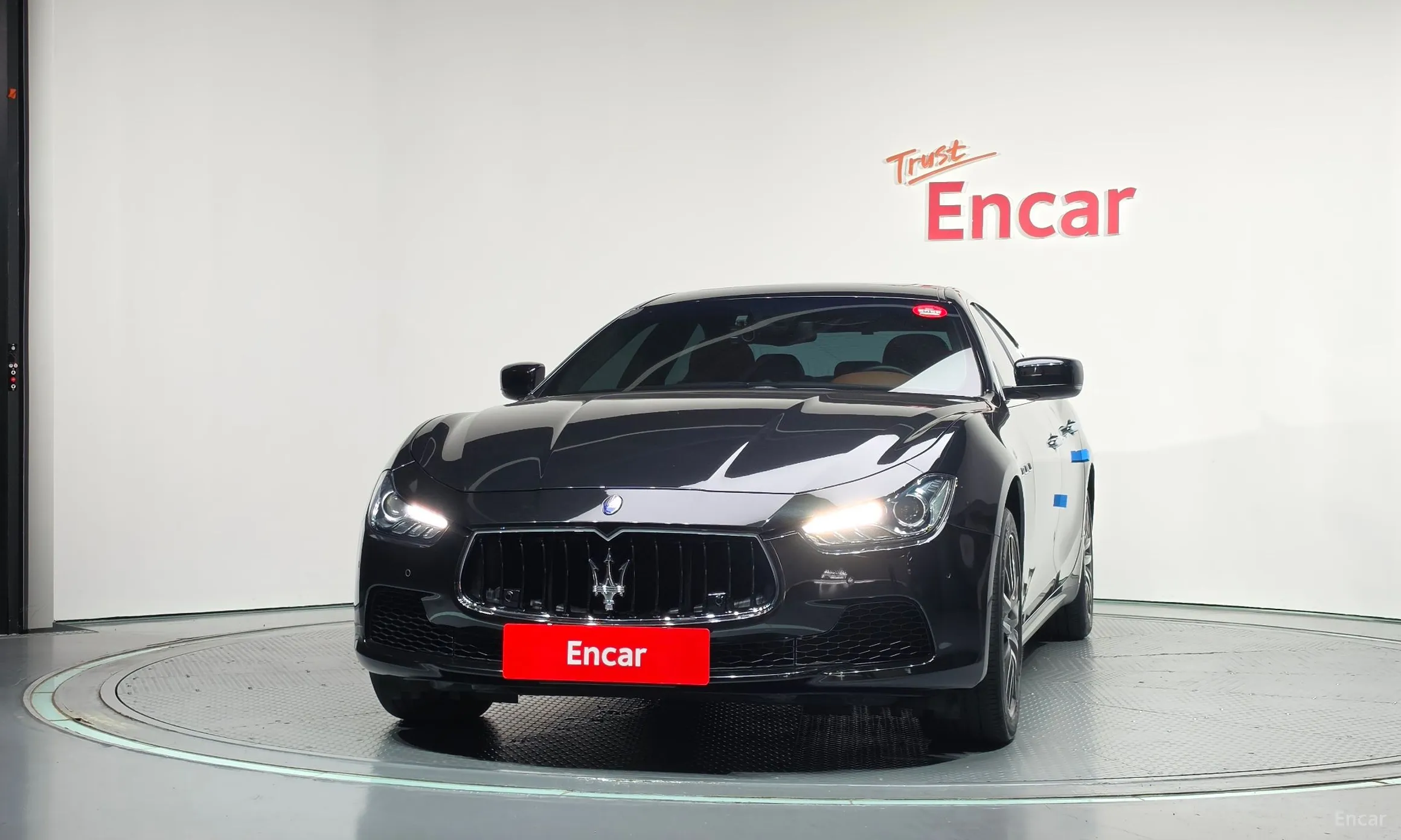 Maserati Ghibli превью 3