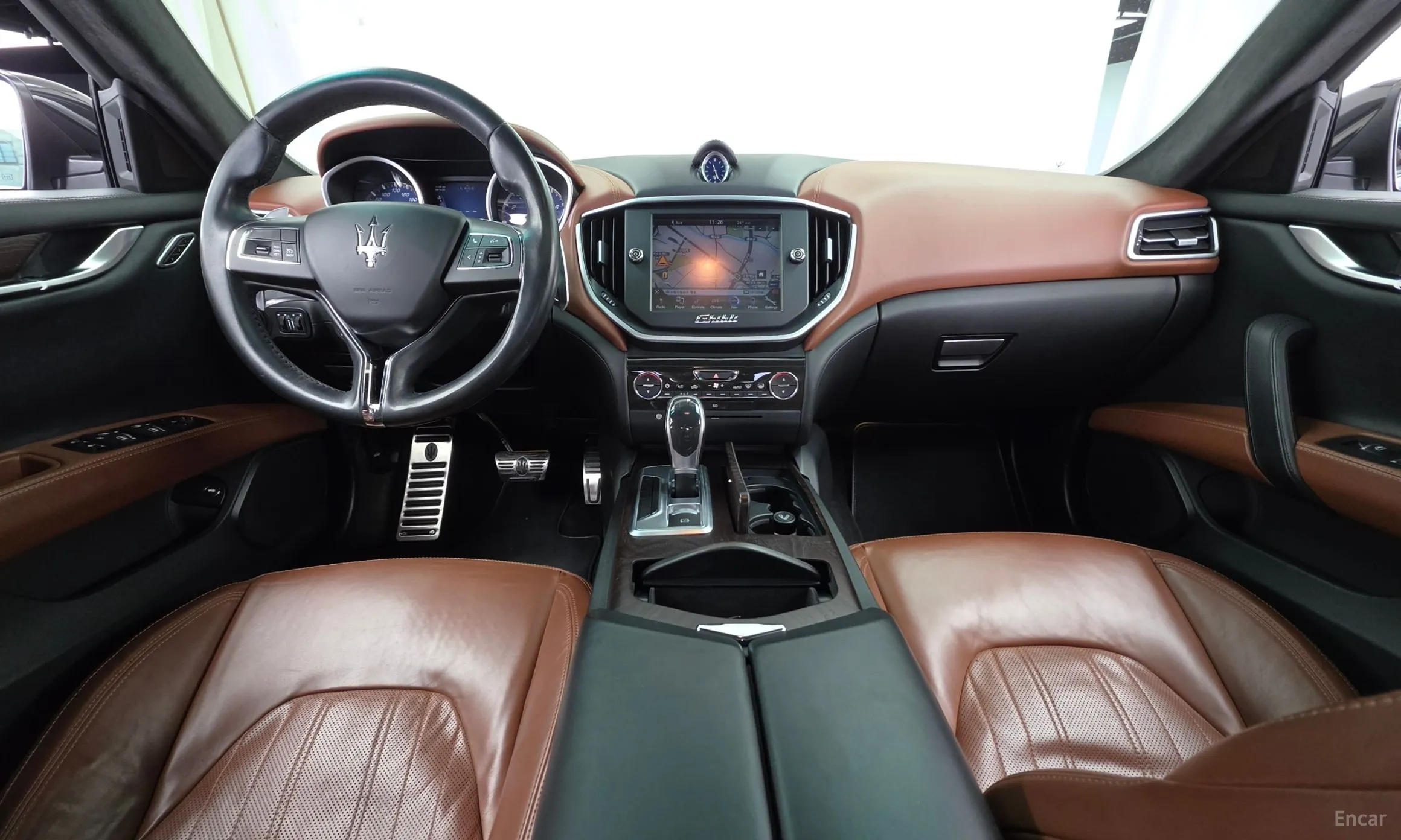 Maserati Ghibli превью 7