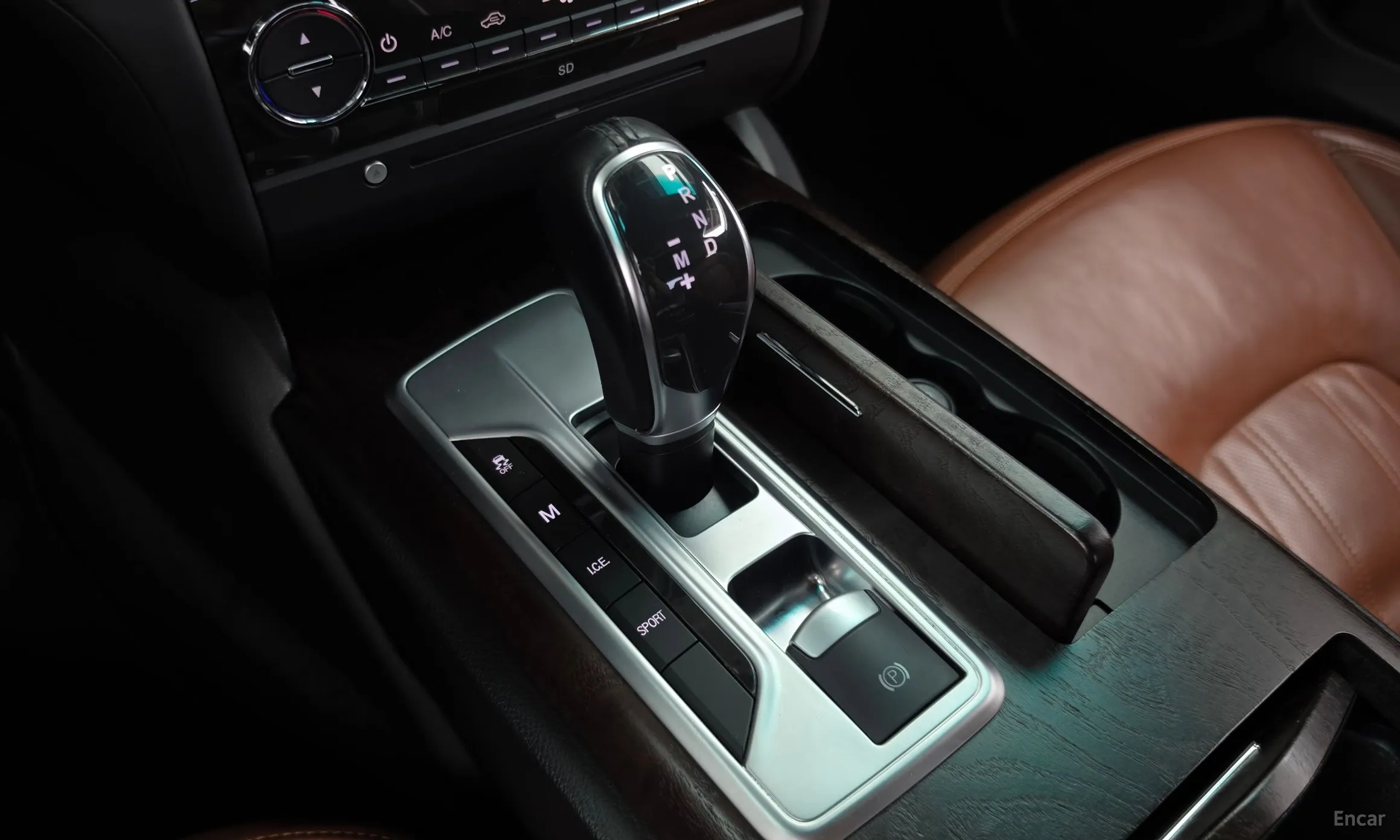 Maserati Ghibli превью 9