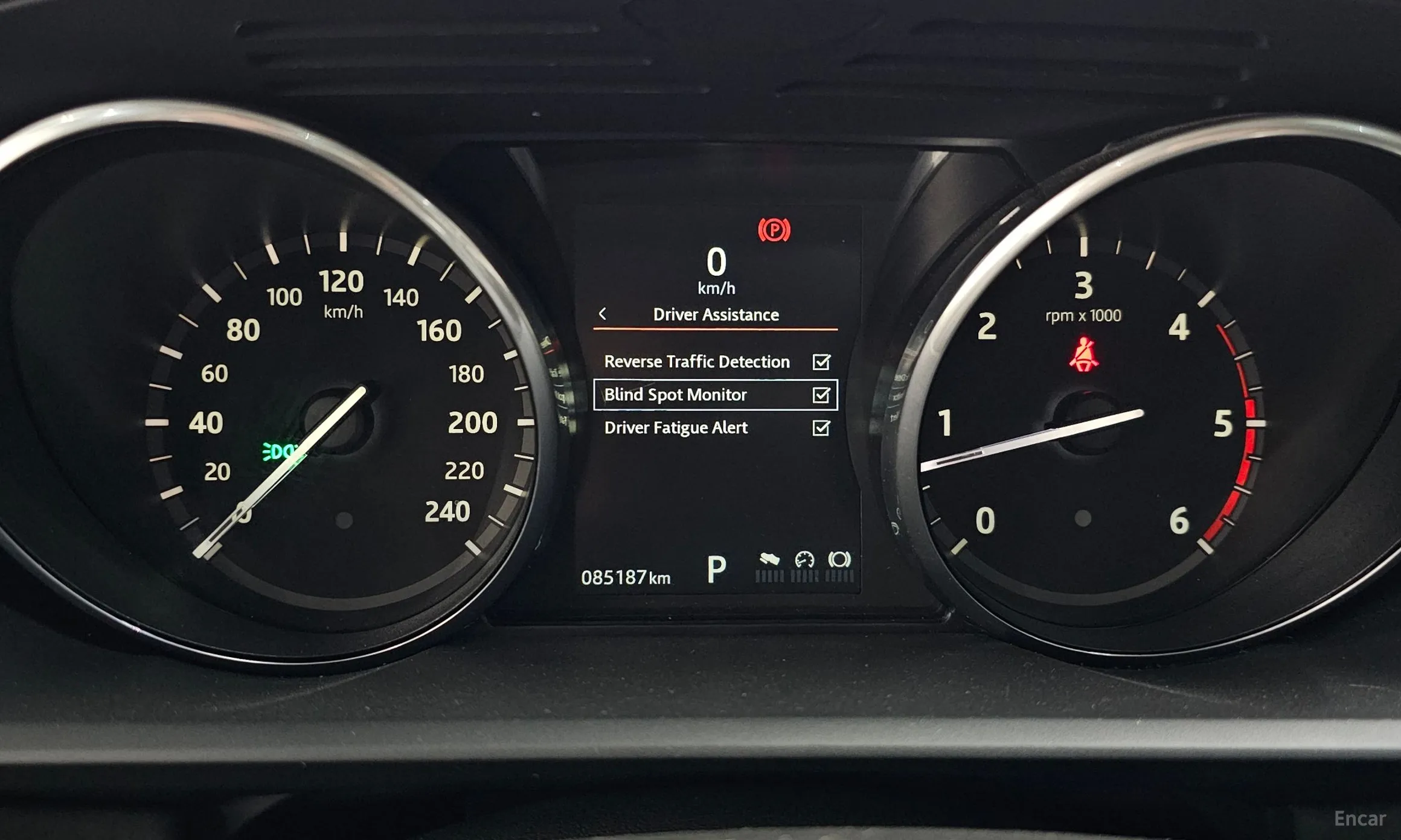 Land Rover Discovery 5 превью 8