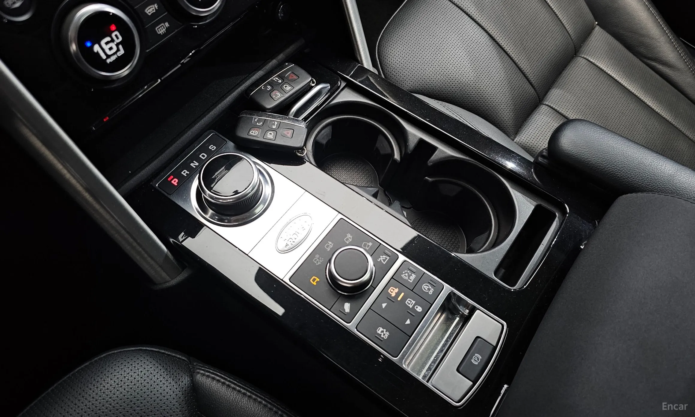 Land Rover Discovery 5 превью 9