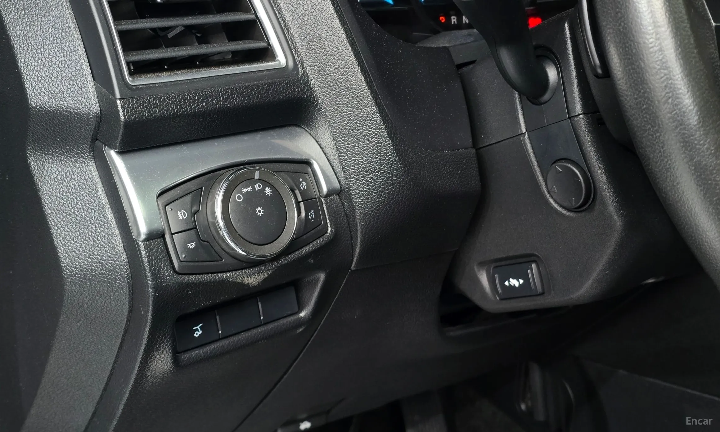 Ford Explorer превью 14
