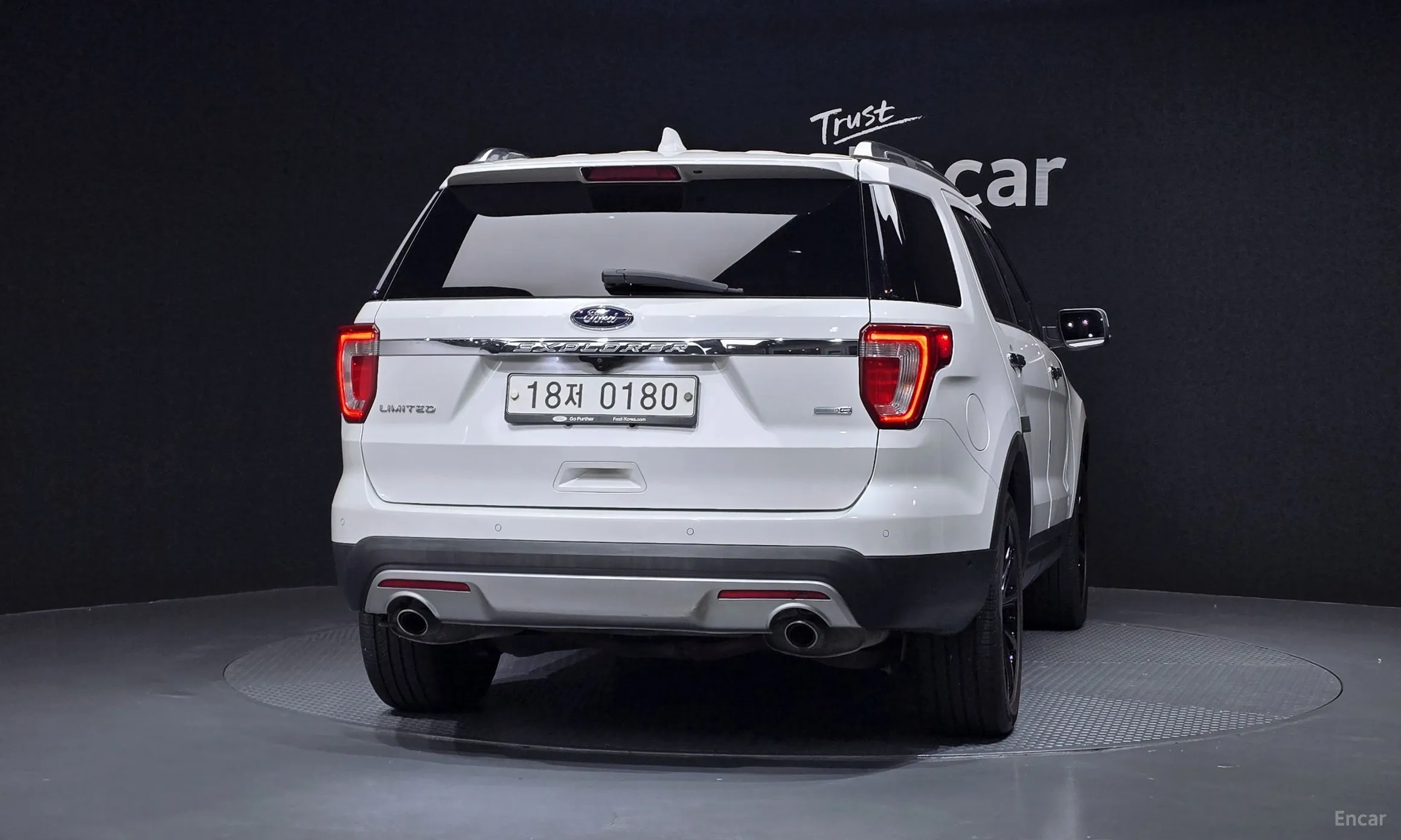 Ford Explorer превью 4