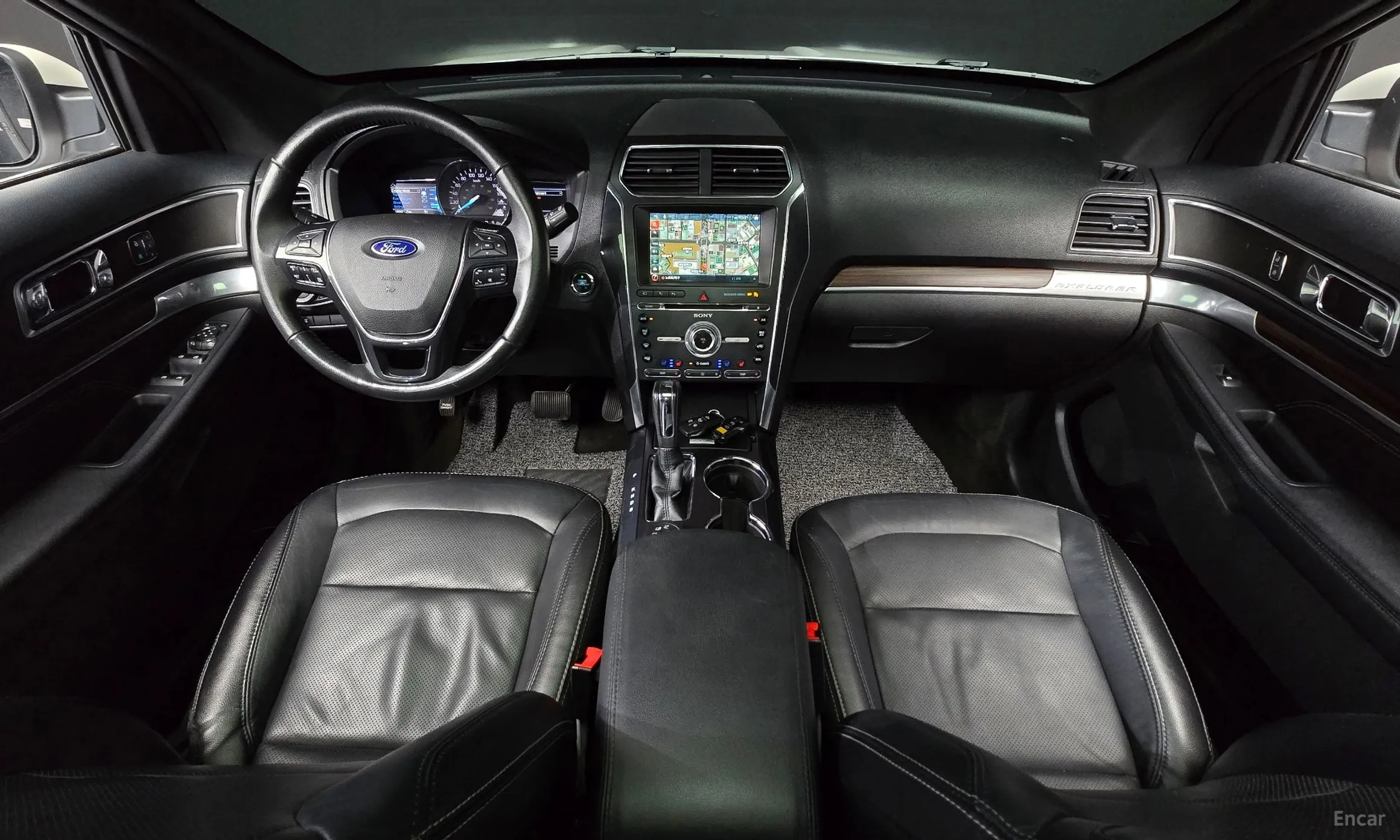 Ford Explorer превью 7