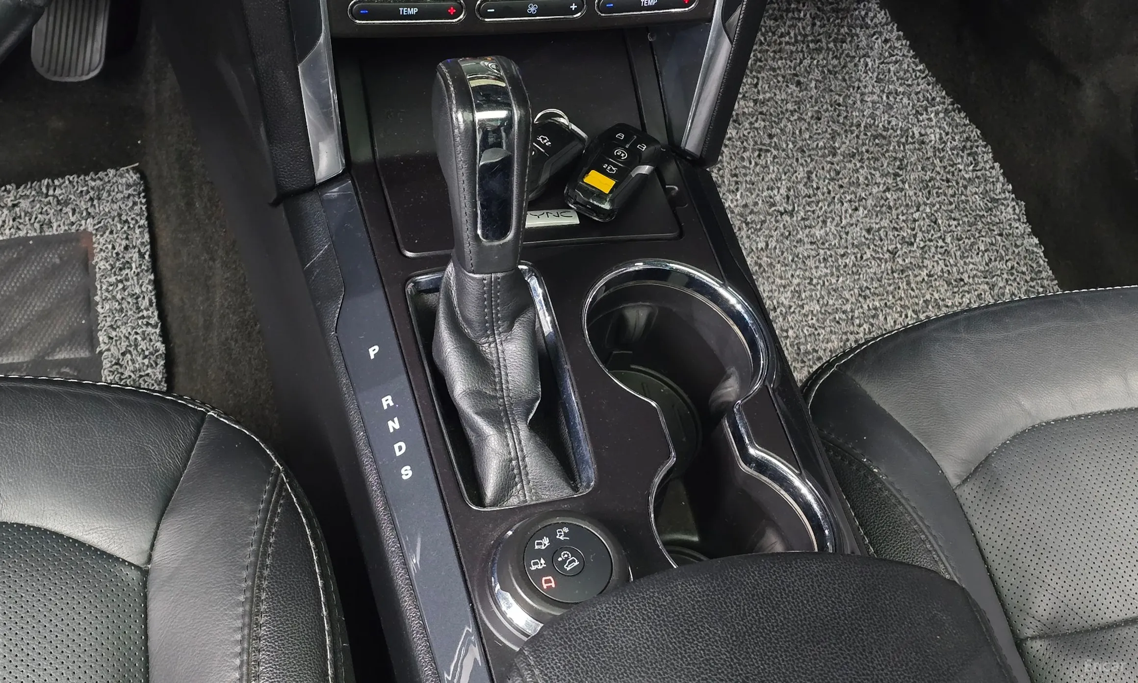 Ford Explorer превью 9