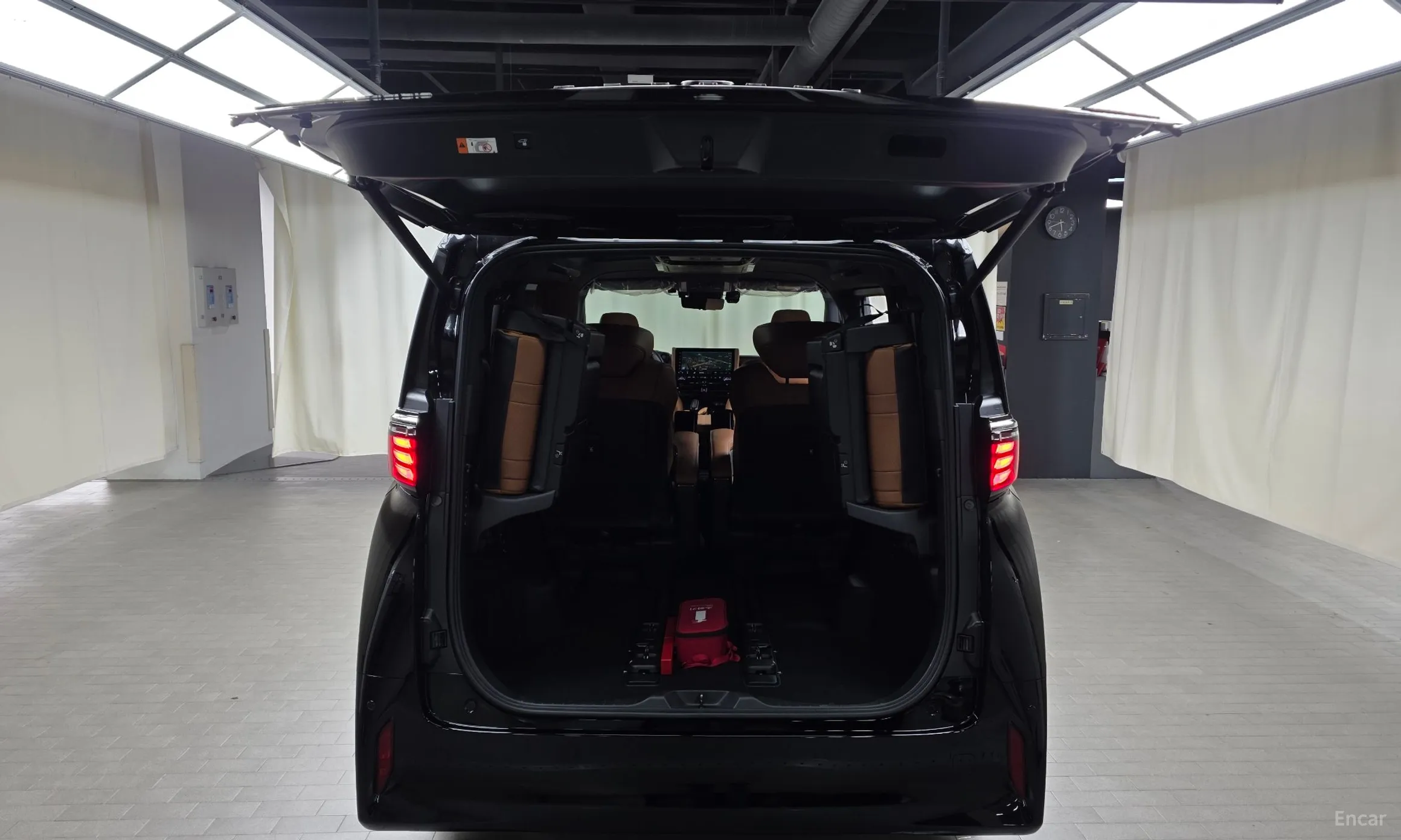 Toyota Alphard 4th Generation превью 18