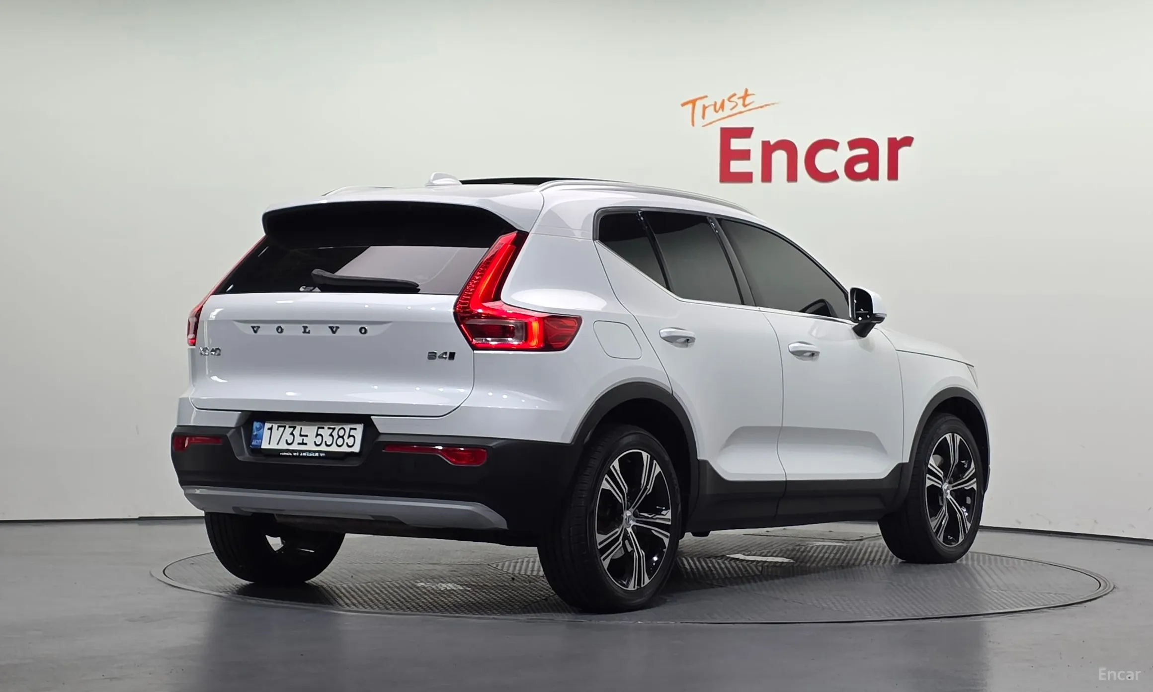 Volvo XC40 превью 2