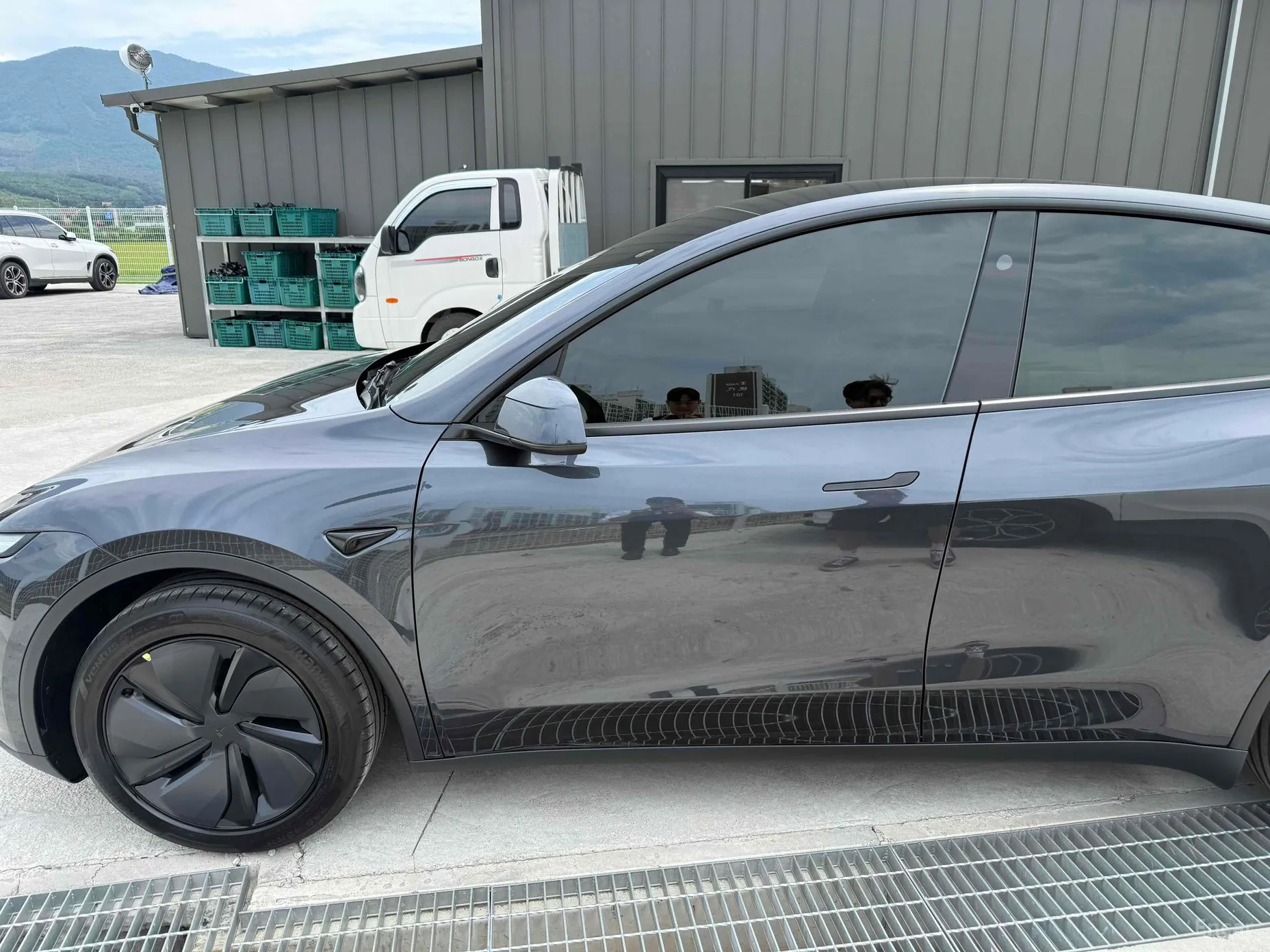 Tesla Model Y превью 6