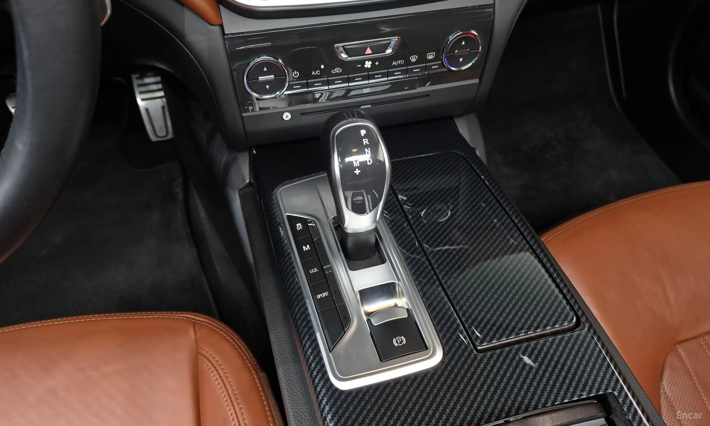 Maserati Ghibli превью 9