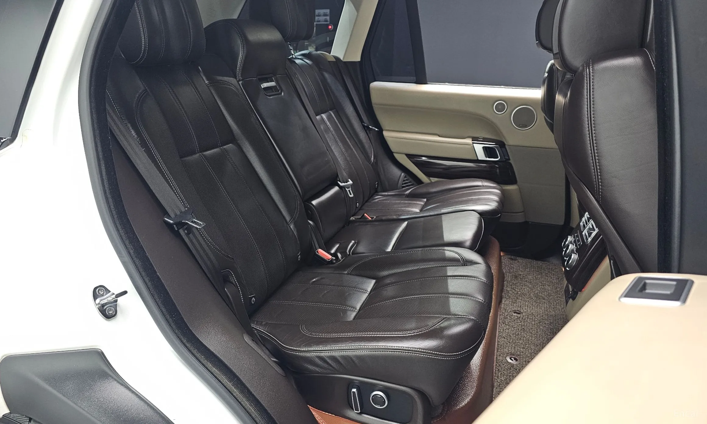 Land Rover Range Rover 4th Generation превью 11