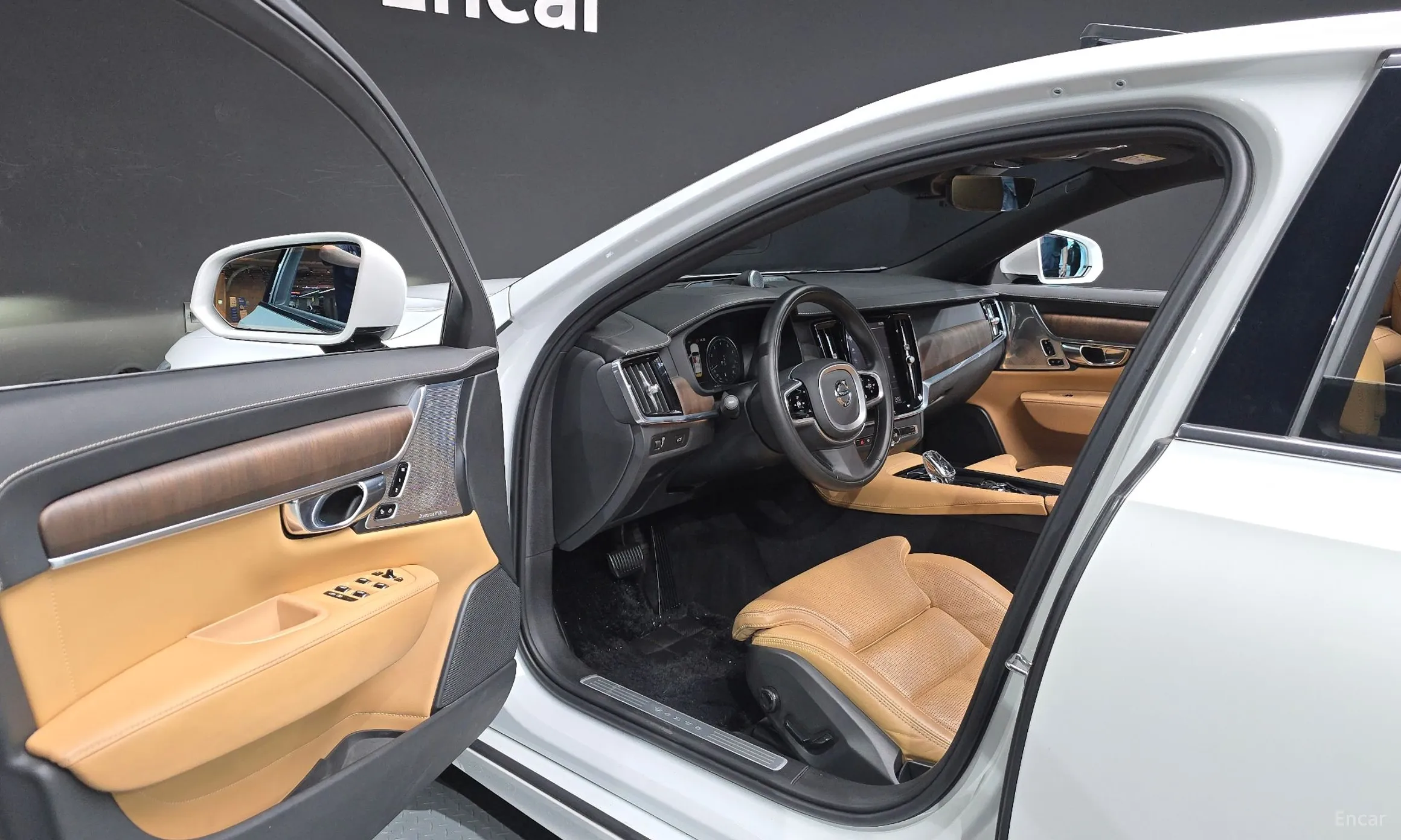 Volvo S90 превью 10
