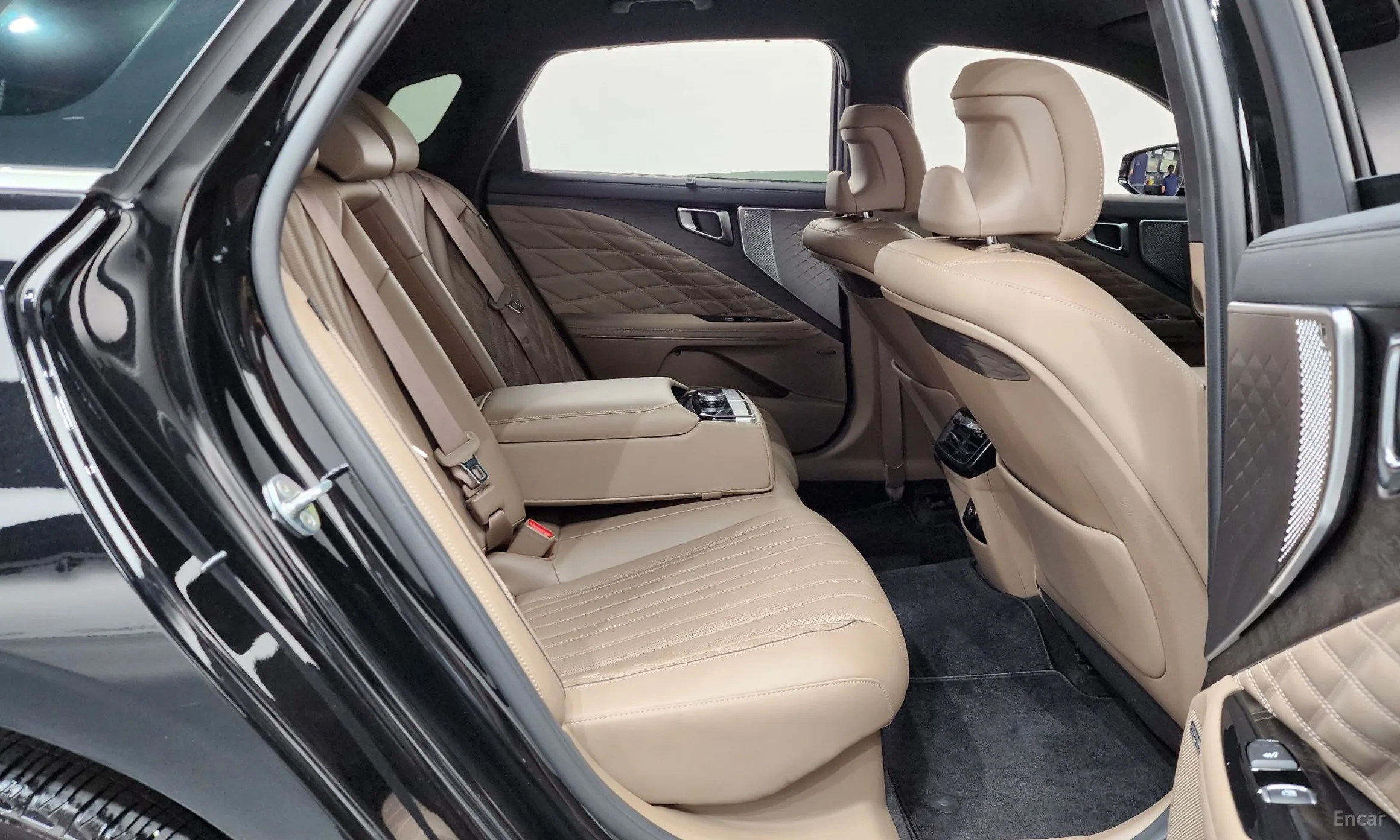 Kia K8 Hybrid превью 11