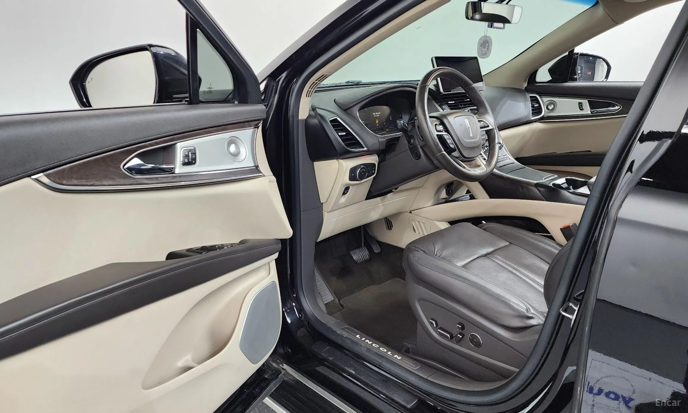 Lincoln Nautilus Gen 1 превью 10