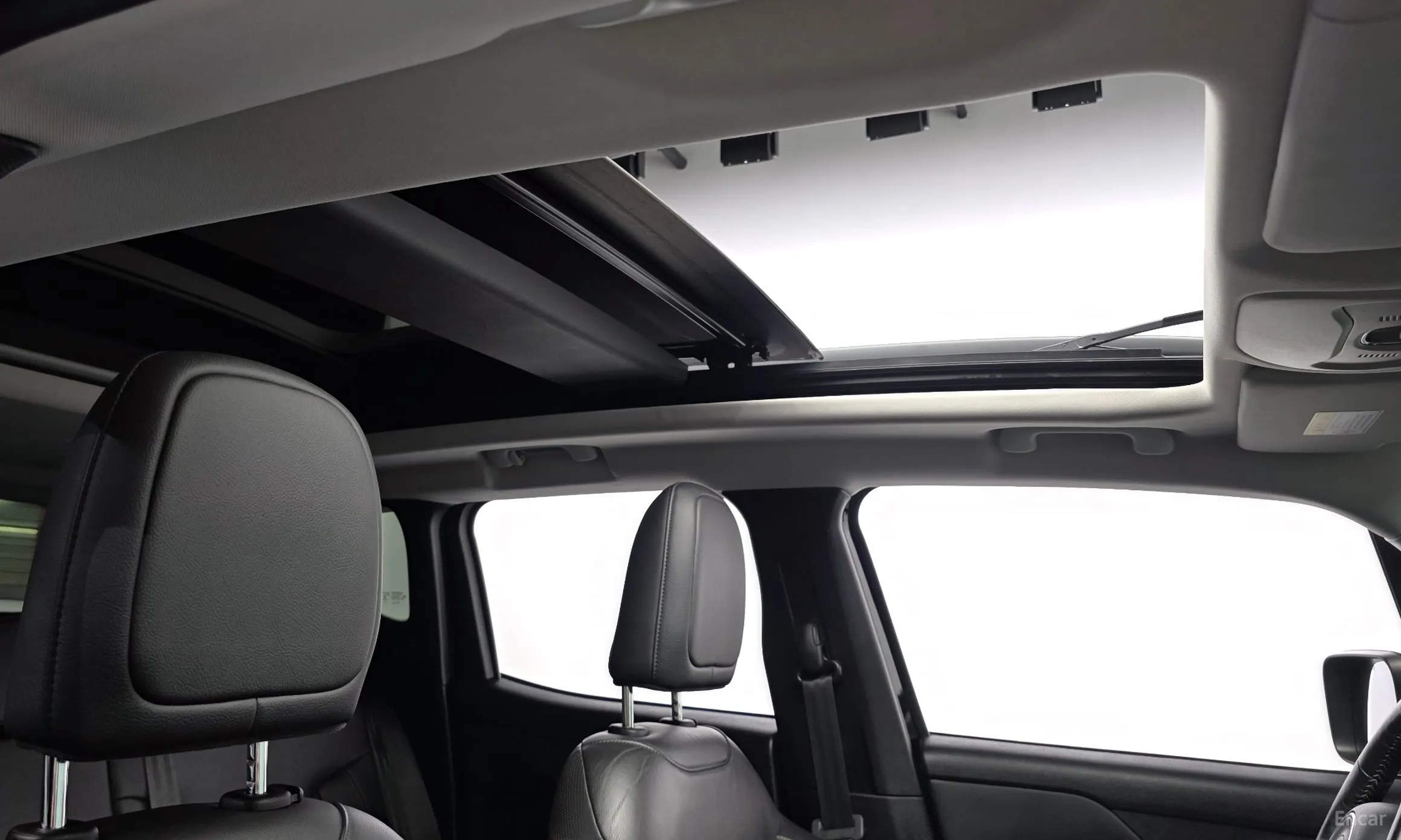 Jeep Renegade превью 20