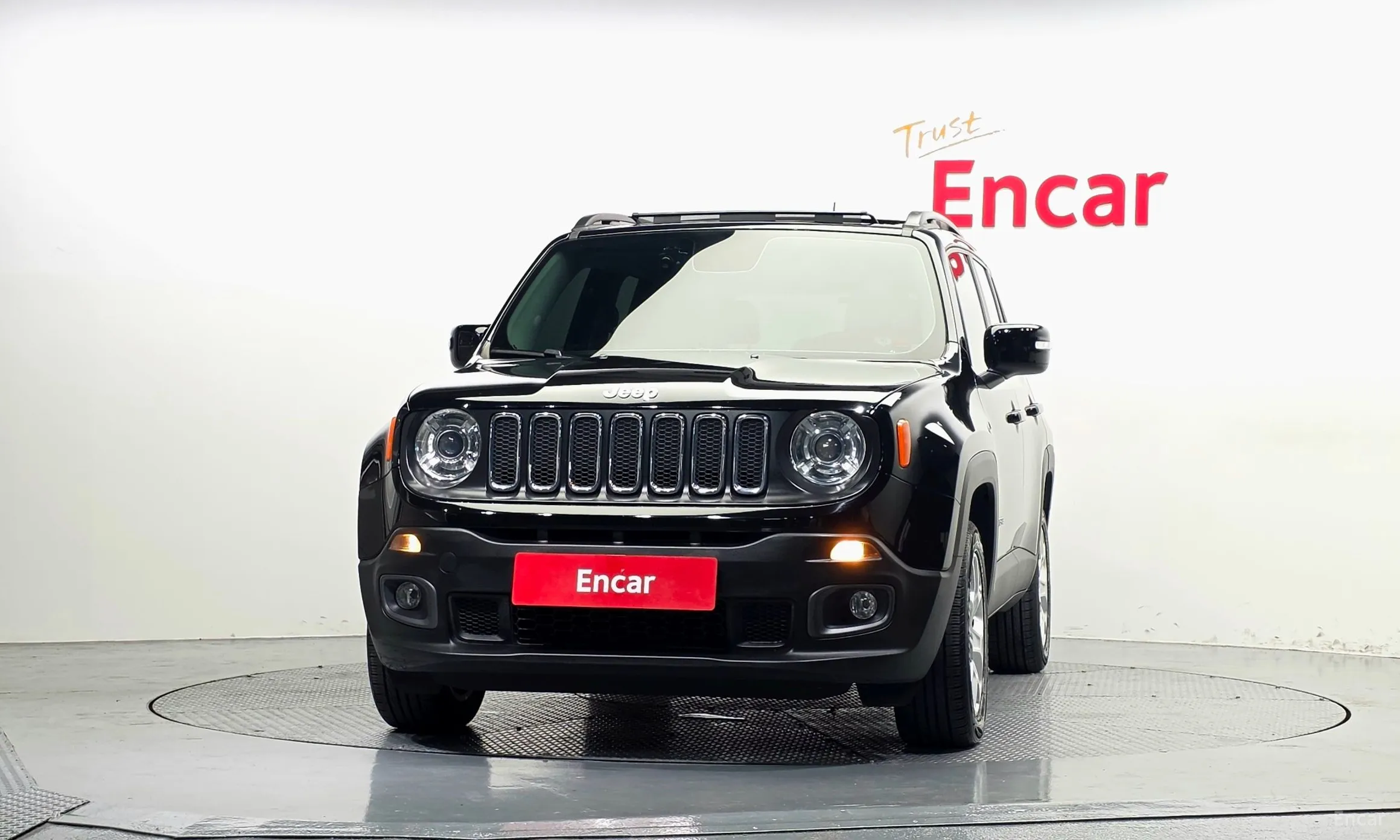 Jeep Renegade превью 3