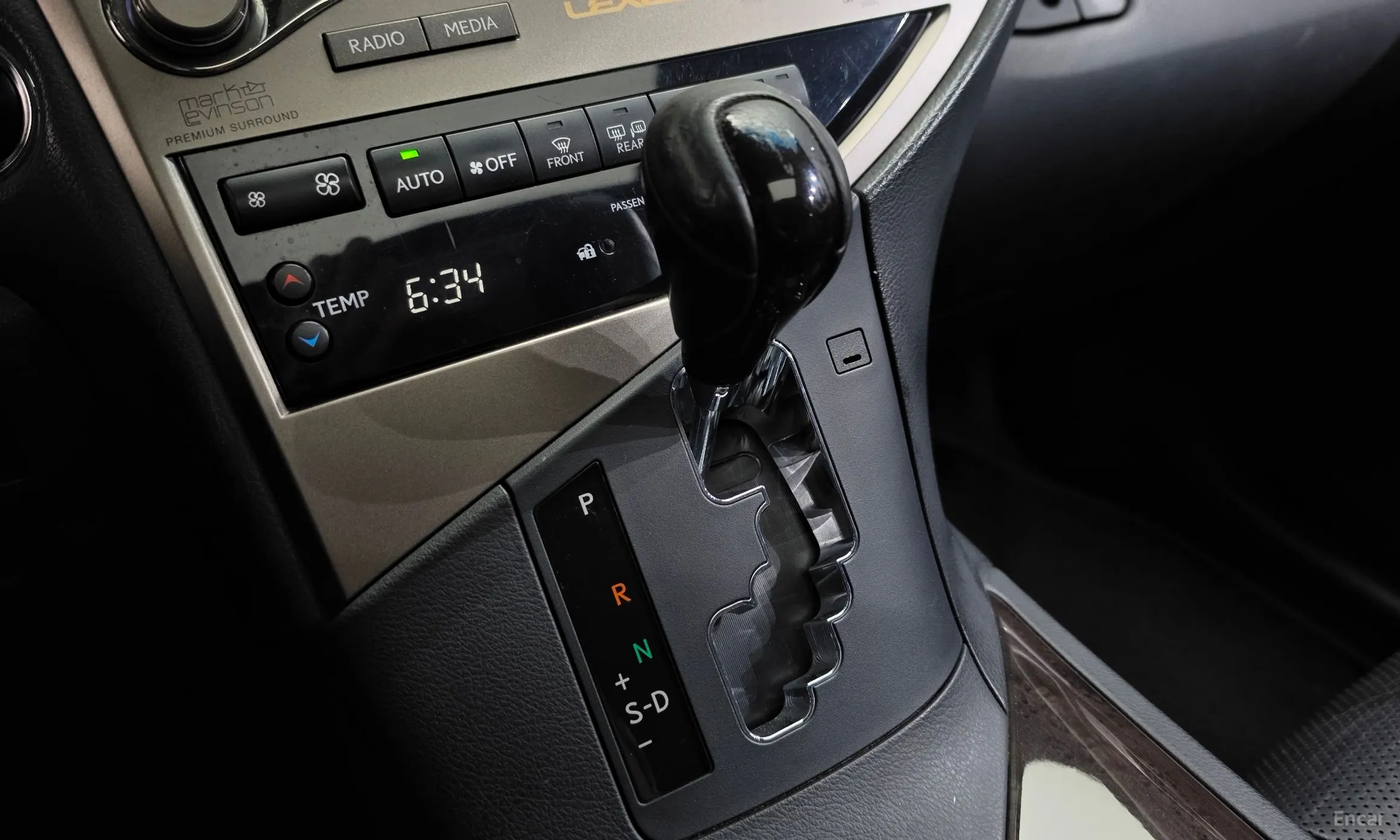 Lexus RX450h превью 9