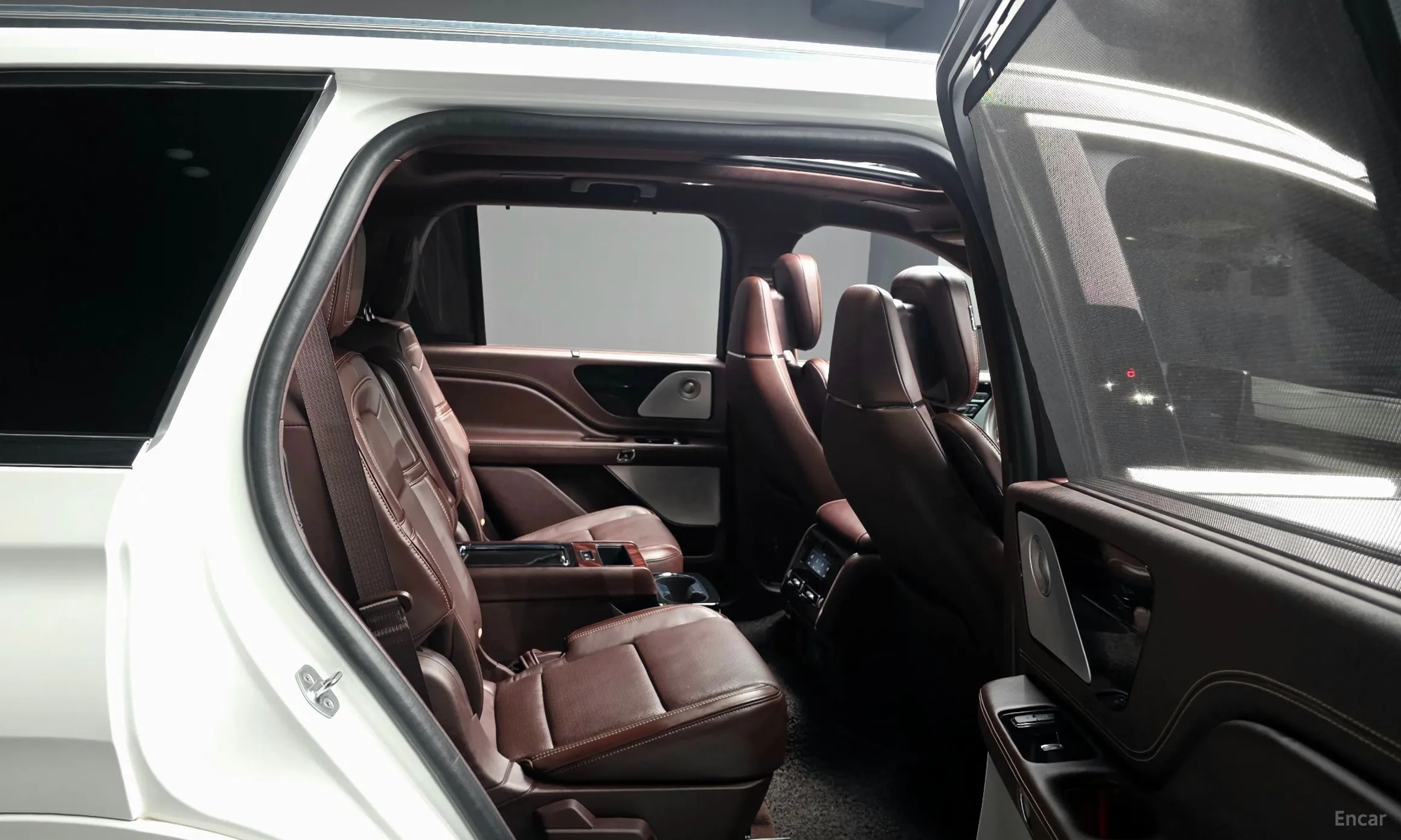 Lincoln Aviator 2nd Generation превью 12