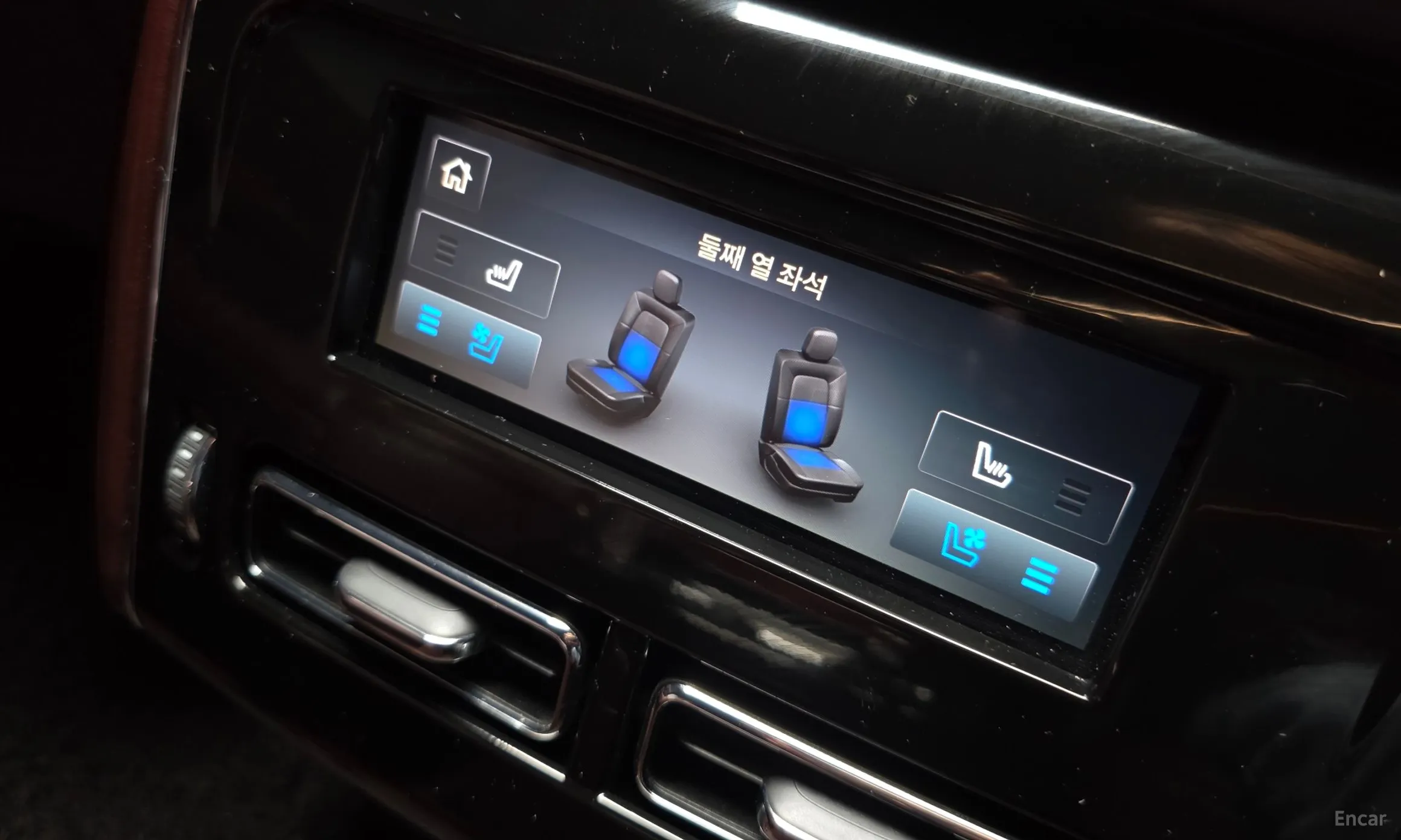 Lincoln Aviator 2nd Generation превью 18