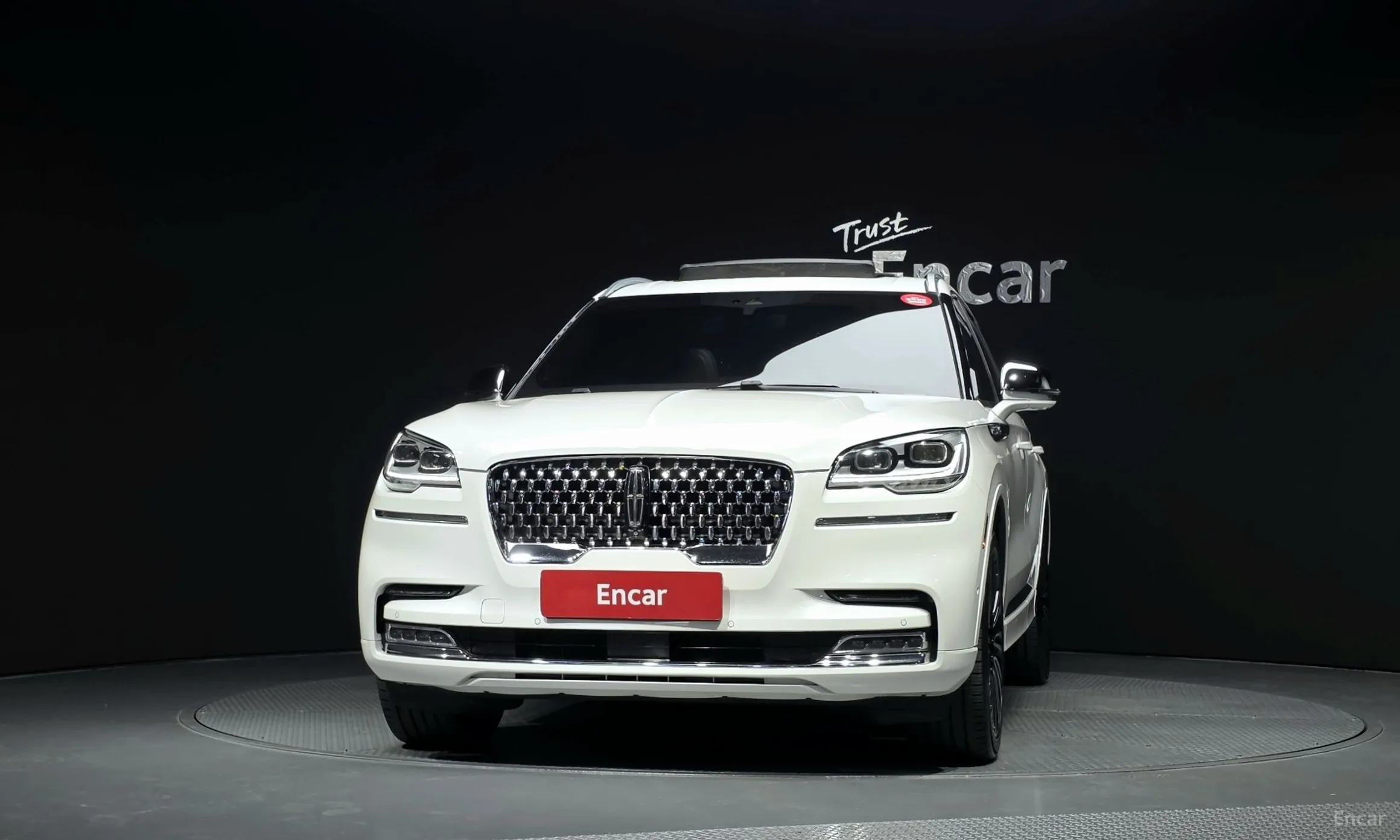 Lincoln Aviator 2nd Generation превью 3
