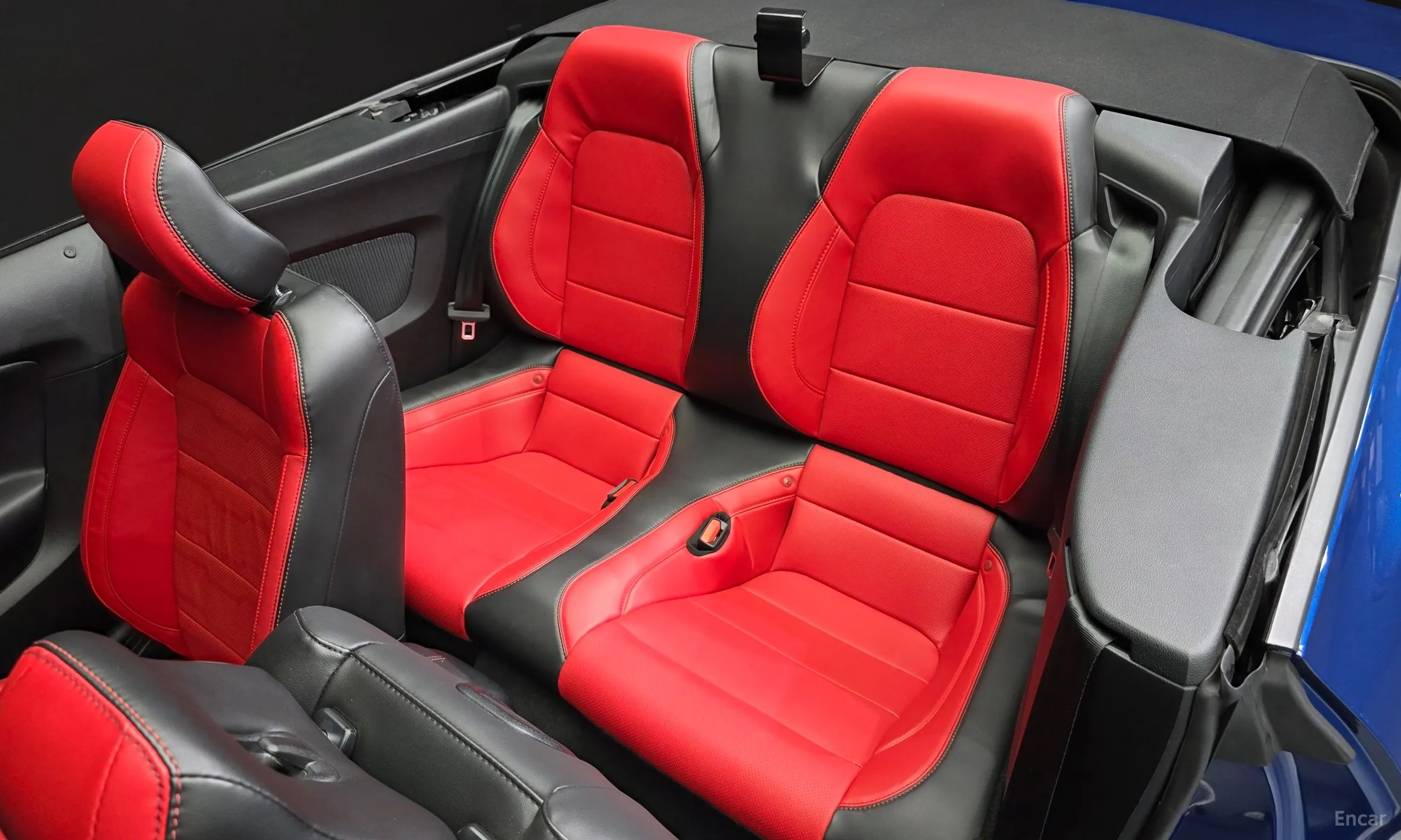 Ford Mustang превью 11