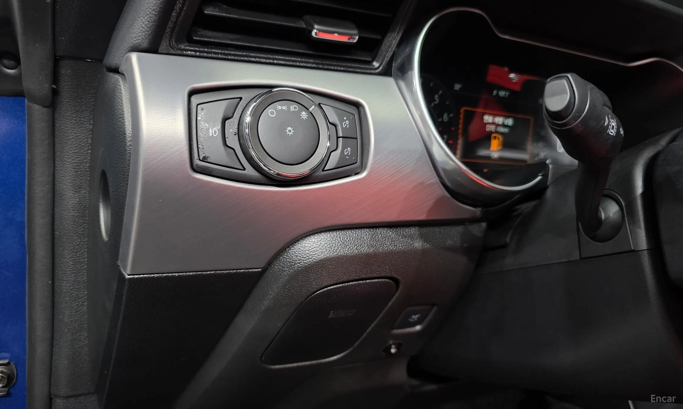 Ford Mustang превью 14