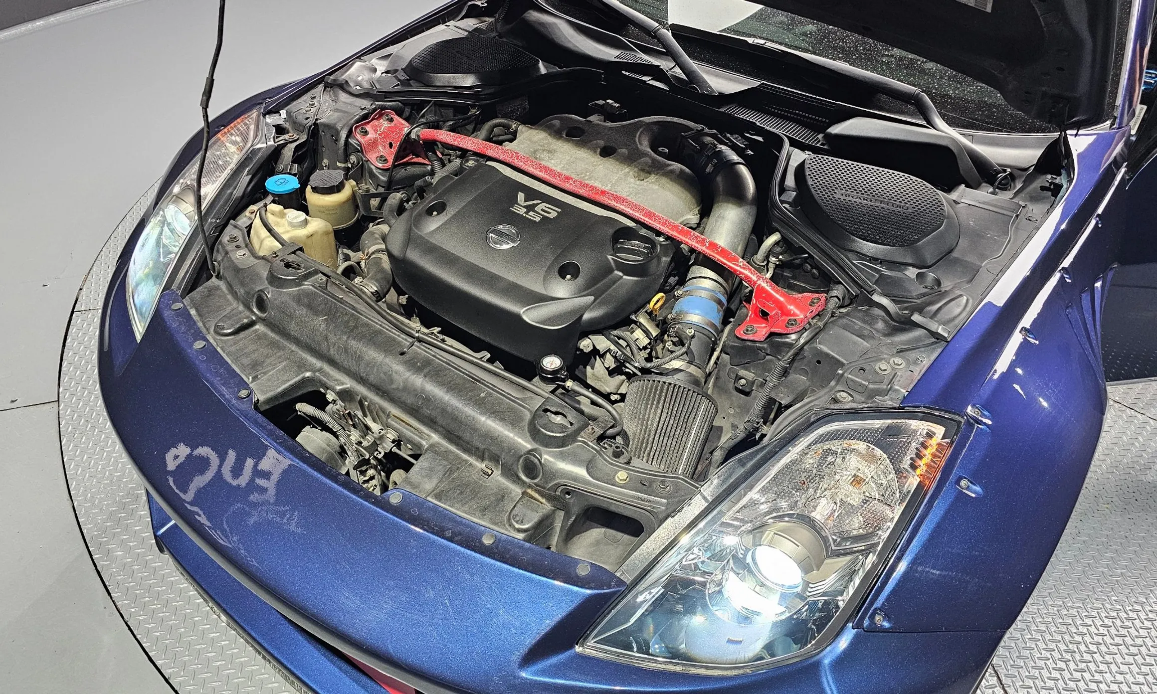 Nissan 350Z превью 6