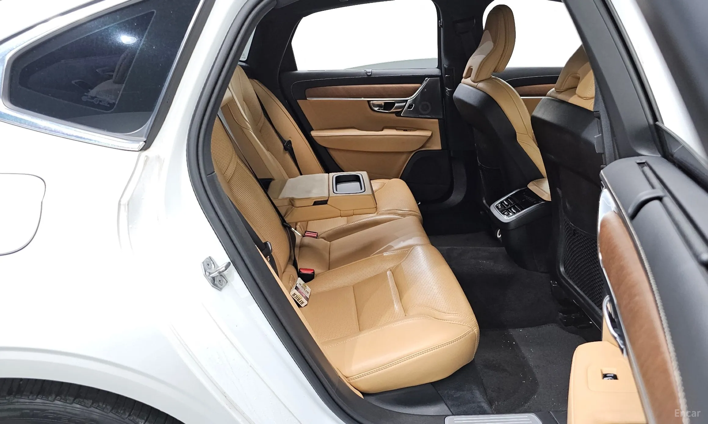 Volvo S90 превью 12