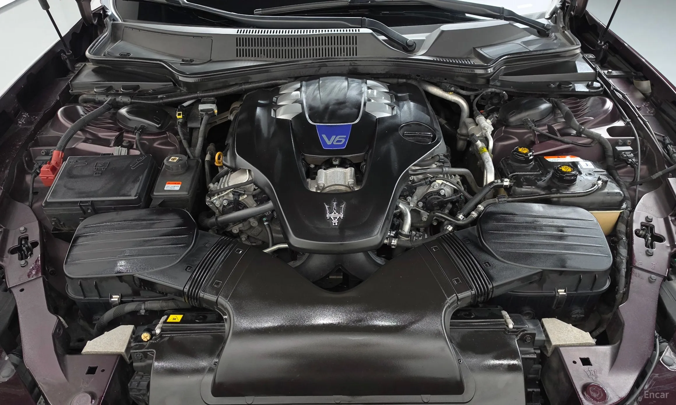Maserati Ghibli превью 6