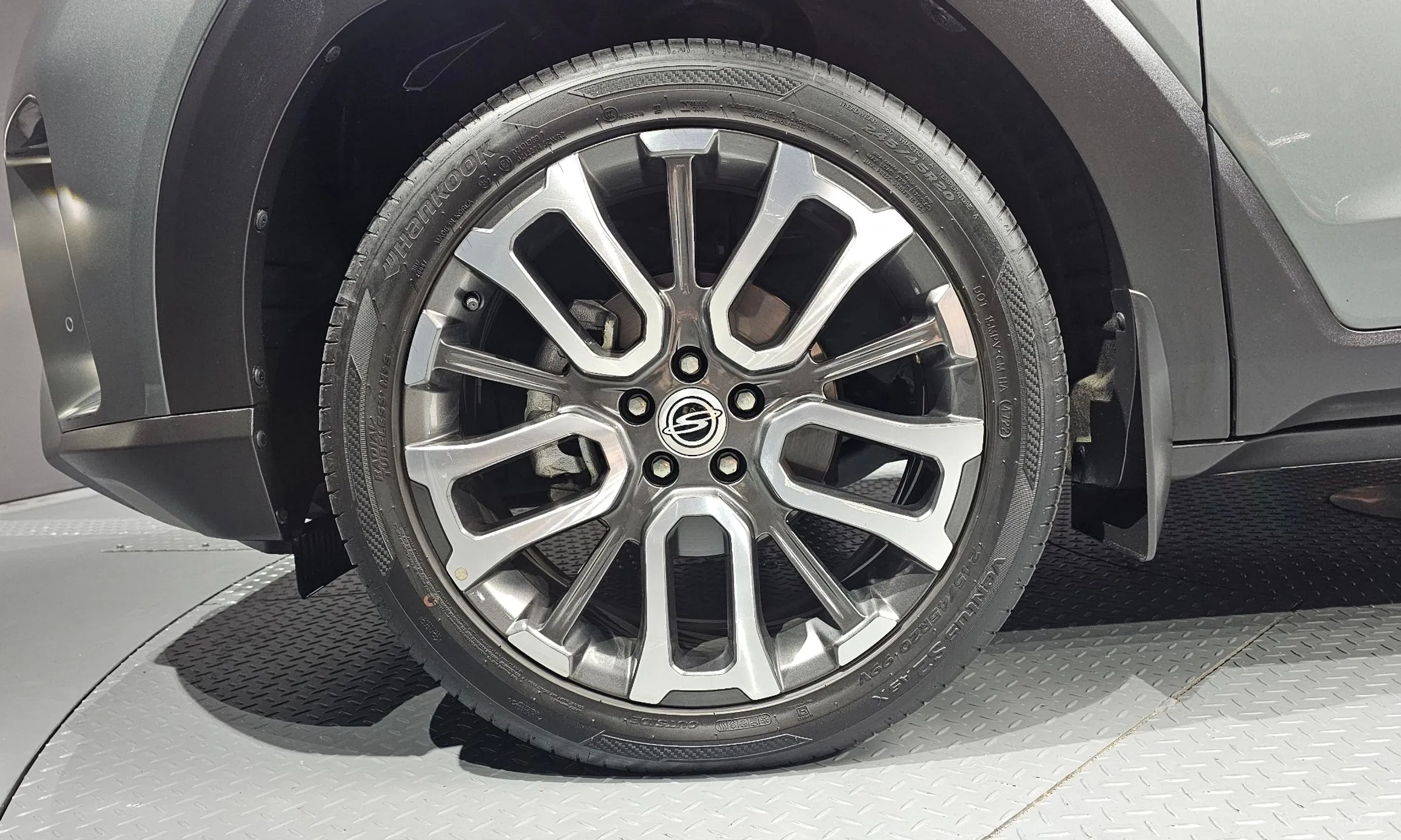 KG Mobility (SsangYong) Torres превью 5