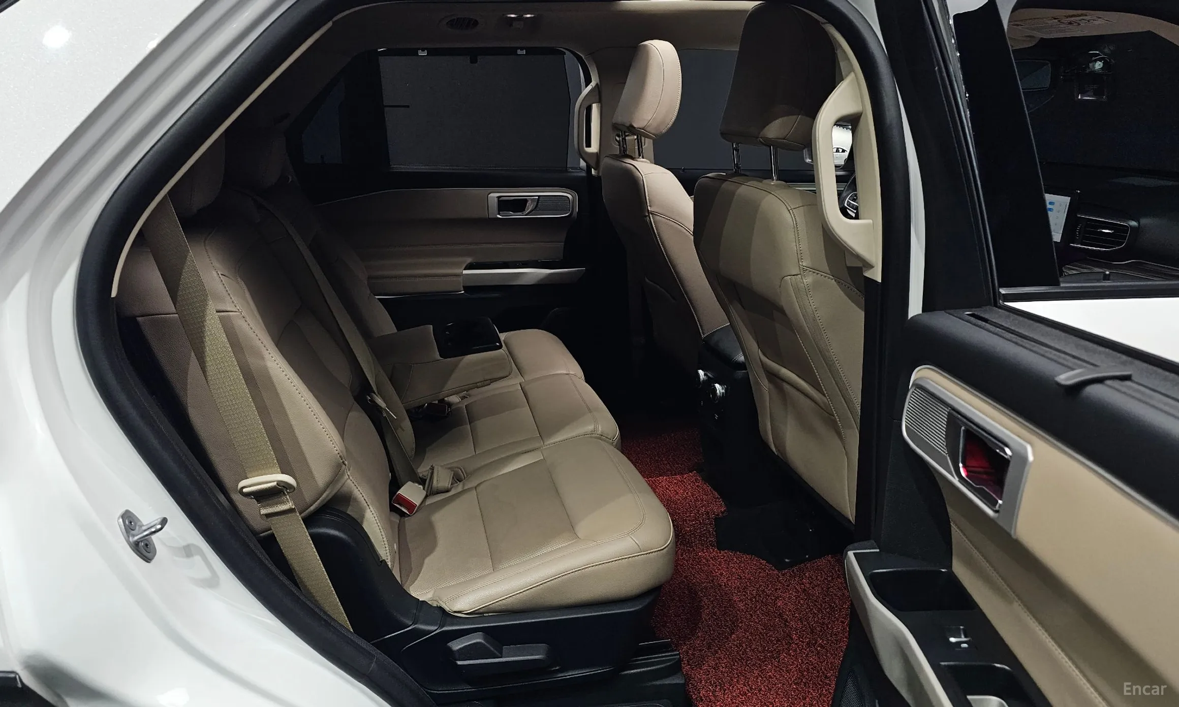 Ford Explorer 6th Generation превью 11
