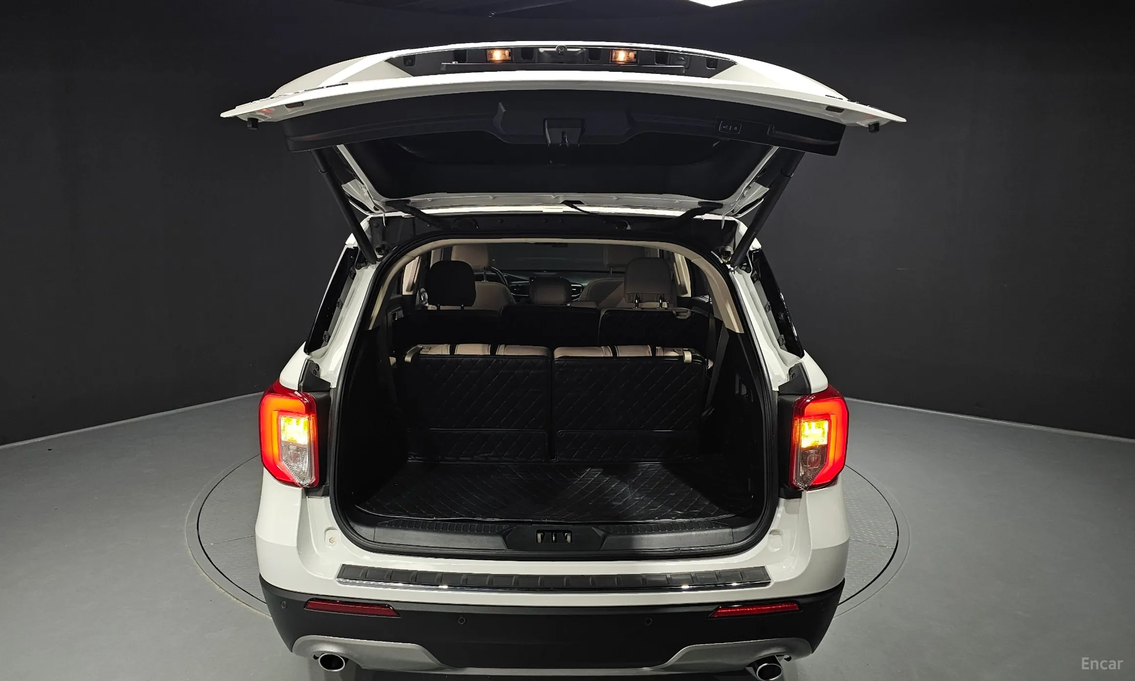 Ford Explorer 6th Generation превью 20