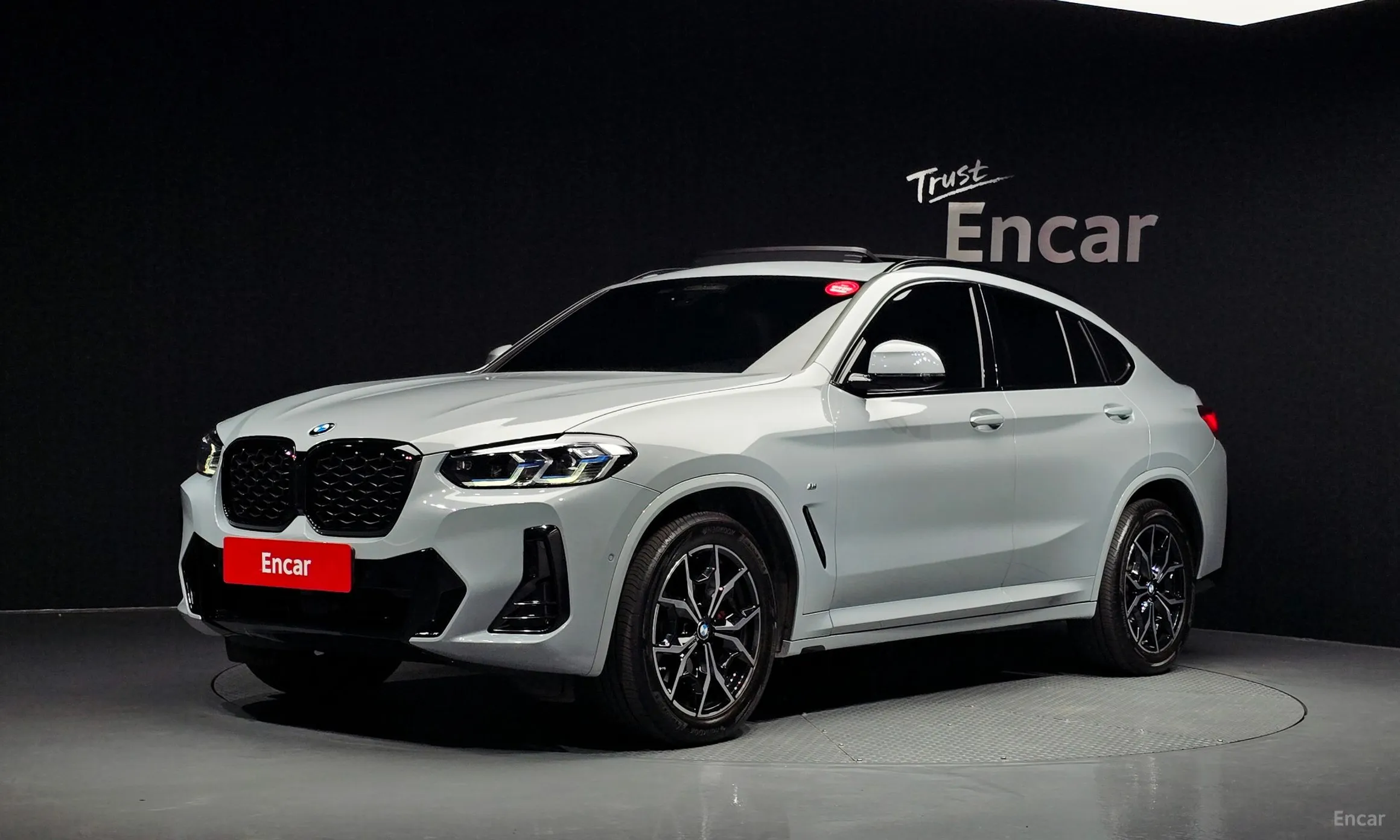 X4 (G02)