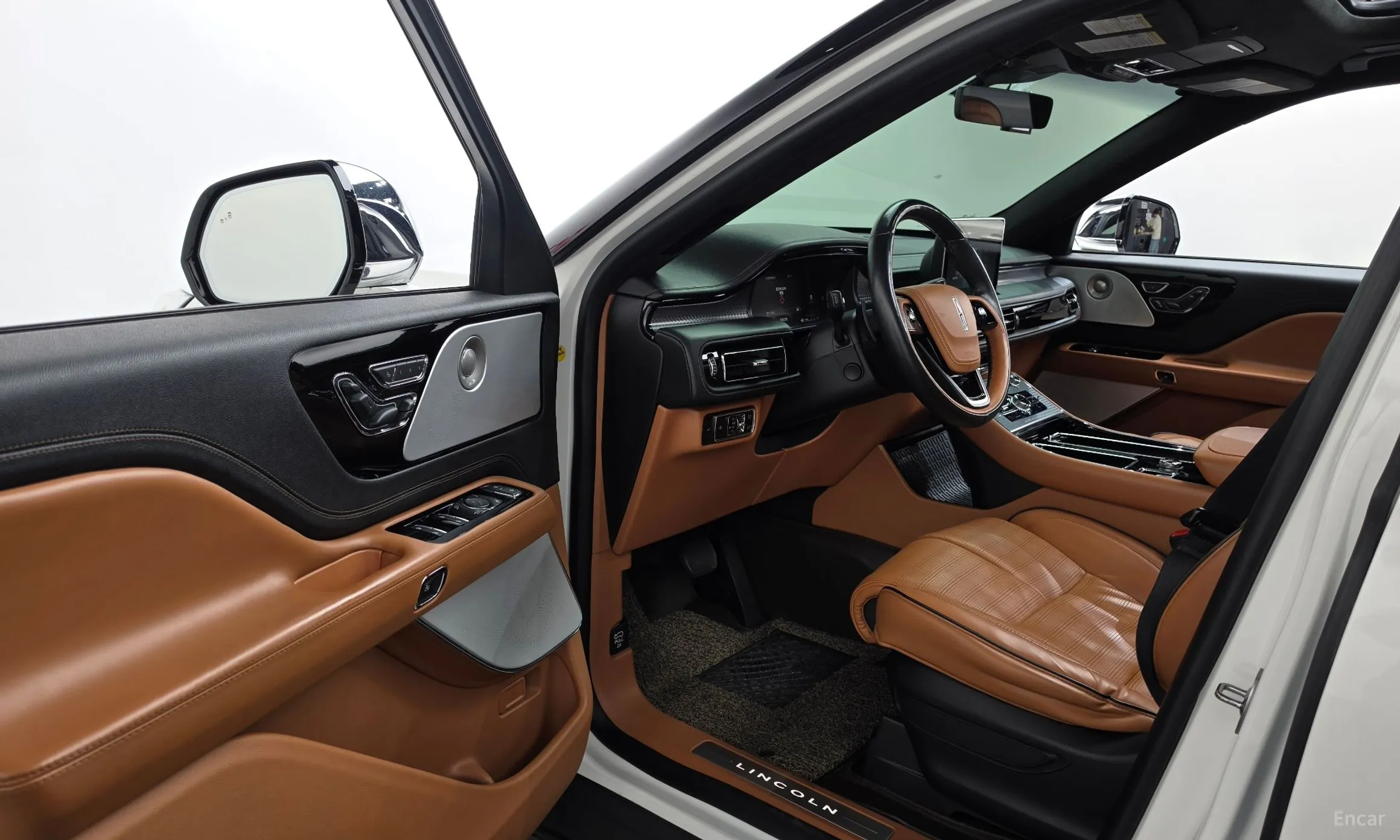 Lincoln Aviator 2nd Generation превью 10