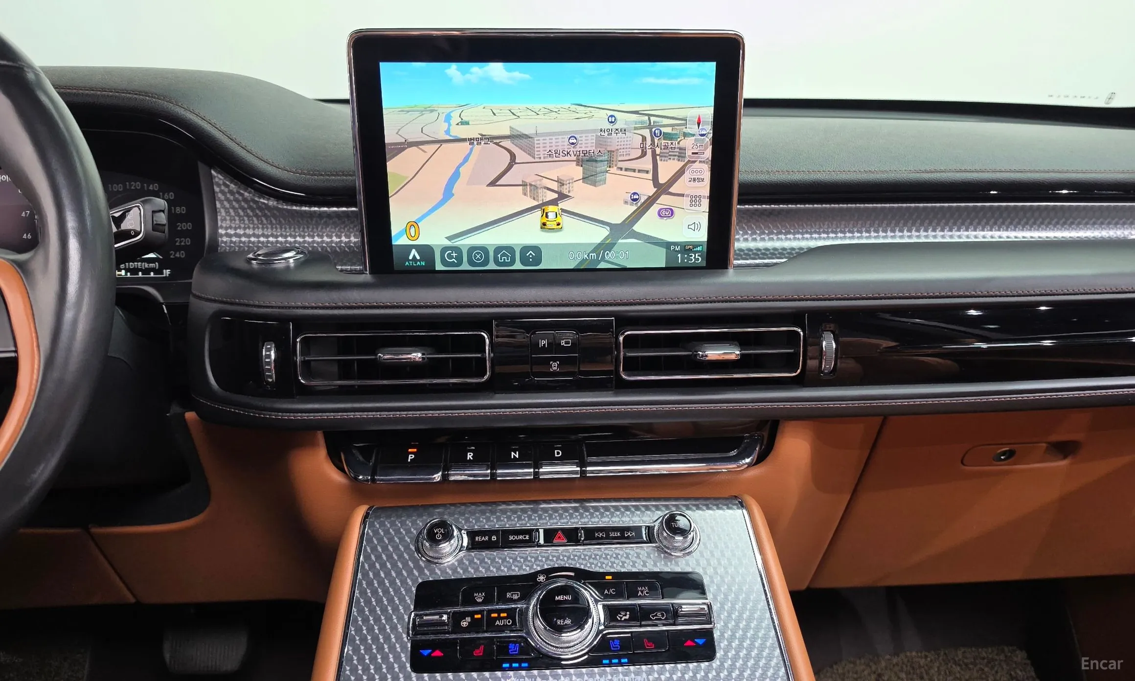 Lincoln Aviator 2nd Generation превью 14