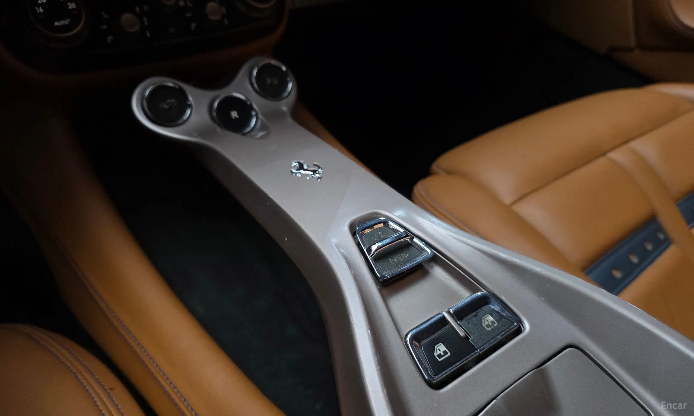 Ferrari California превью 16