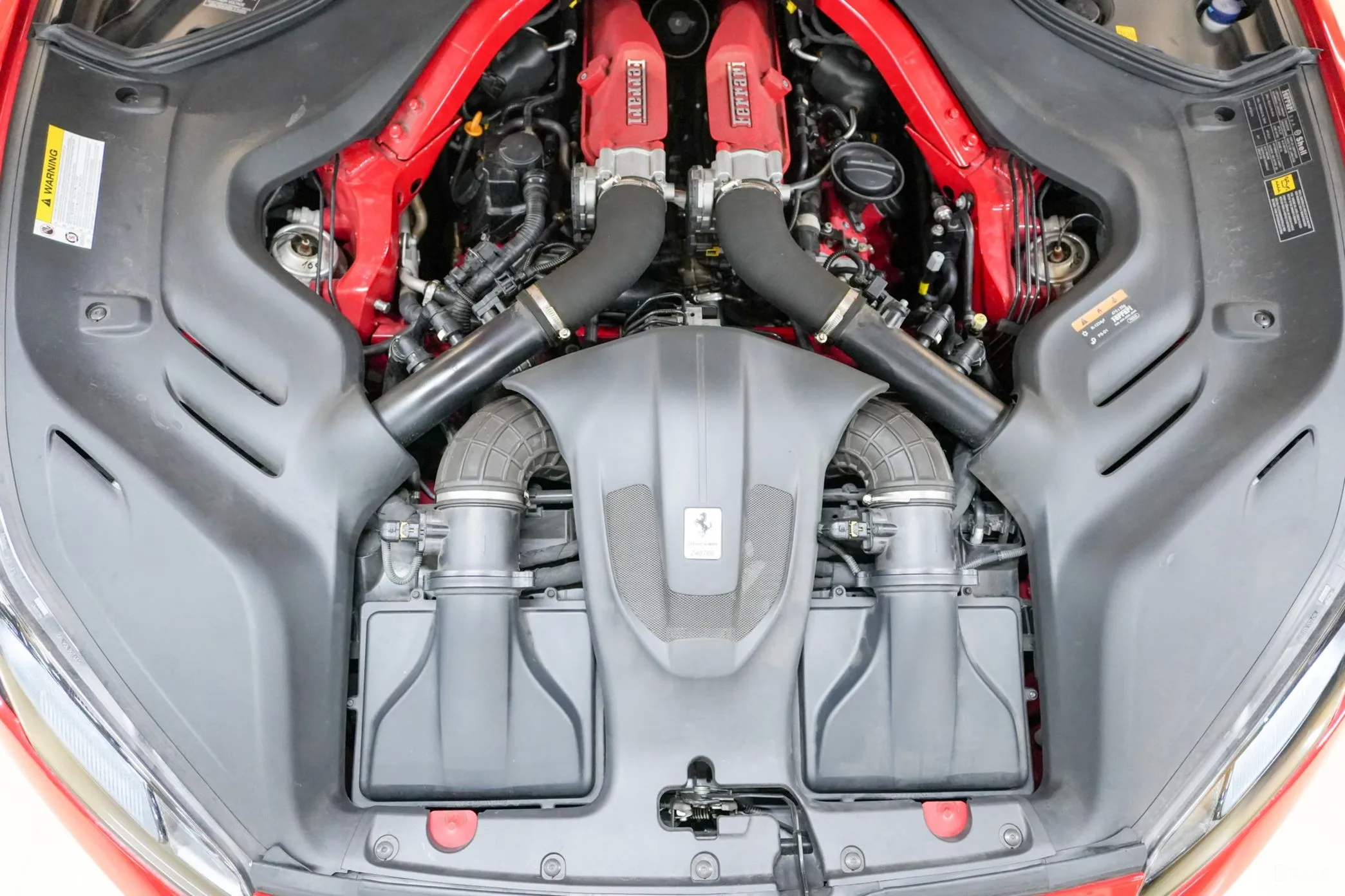 Ferrari Portofino превью 10