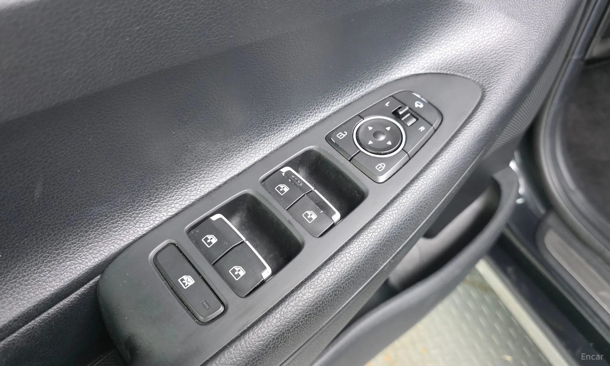 Hyundai Grandeur IG превью 12