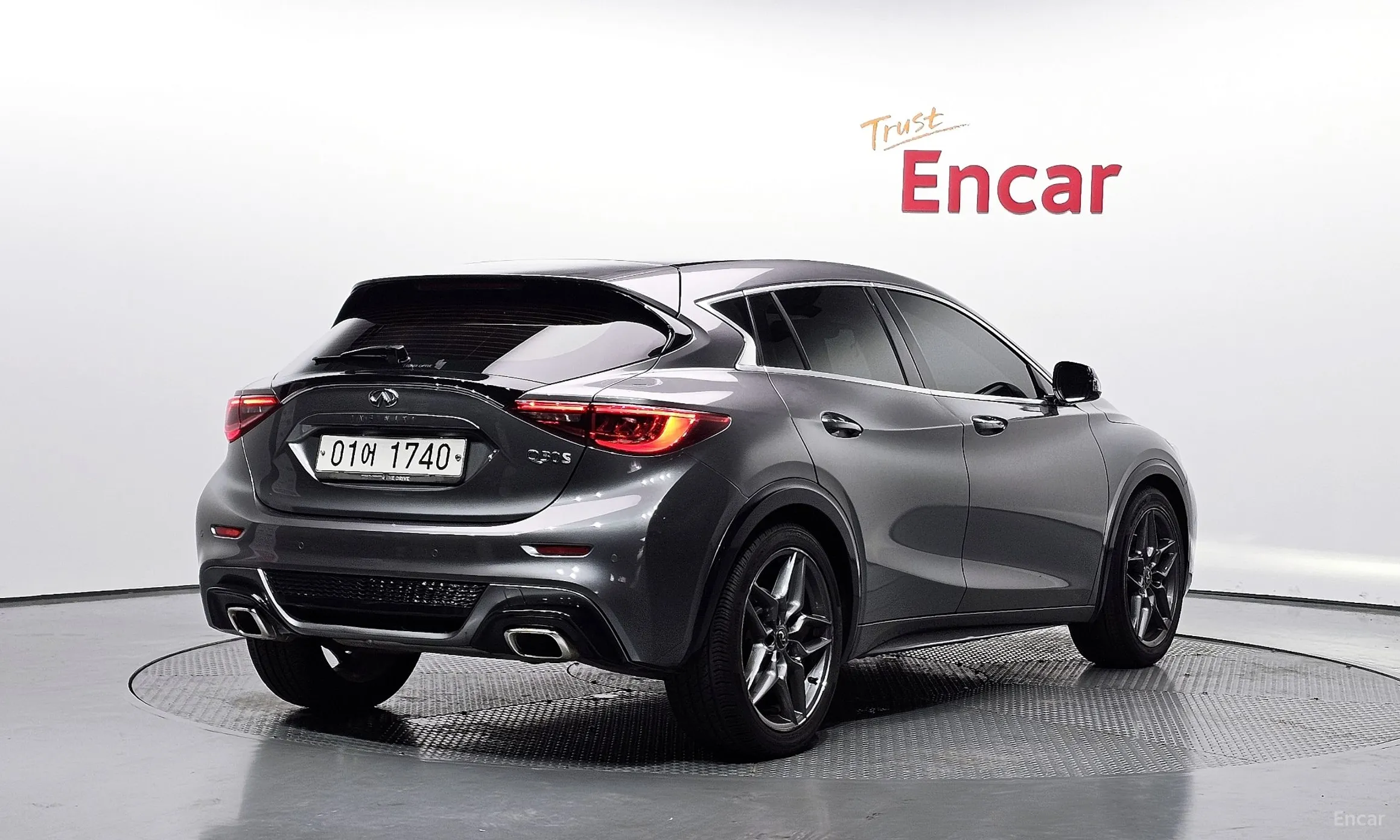 Infiniti Q30 превью 2