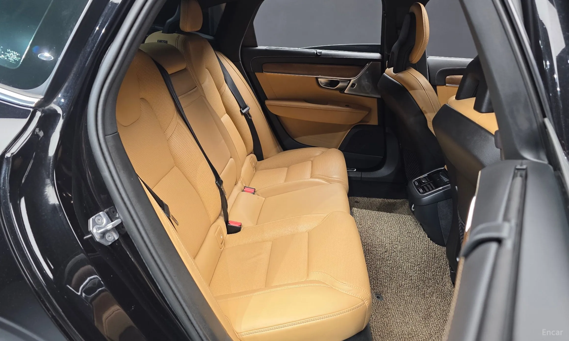 Volvo S90 превью 12
