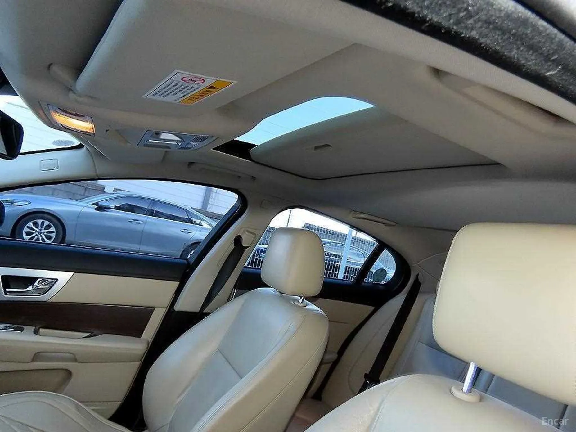Jaguar New XF превью 17