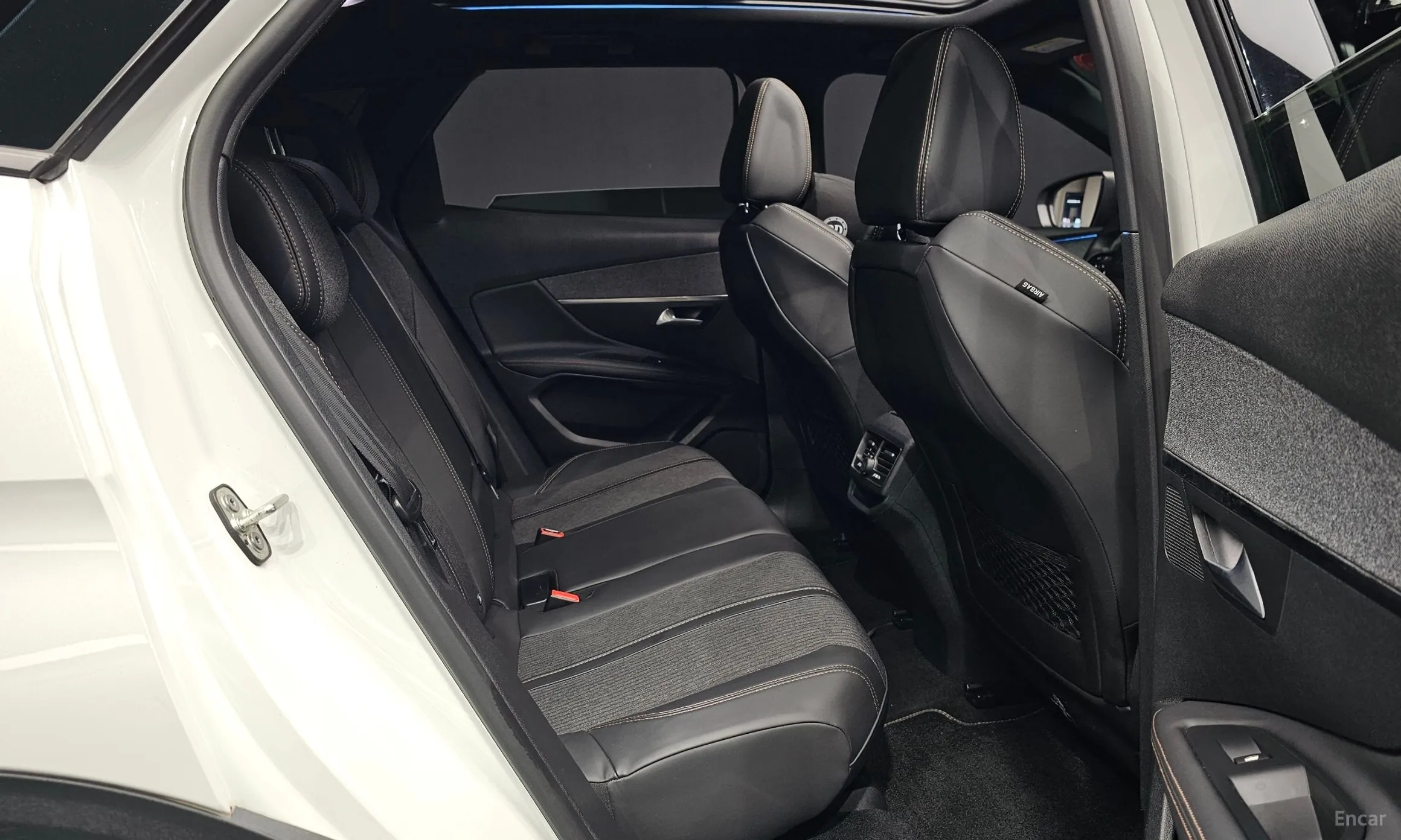 Peugeot 3008 2nd generation превью 12