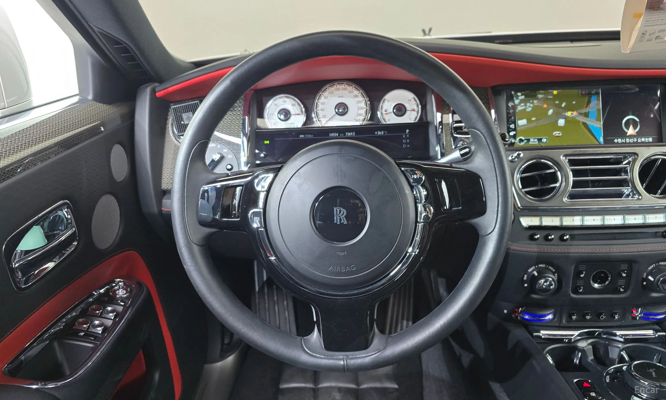 Rolls-Royce Ghost превью 13