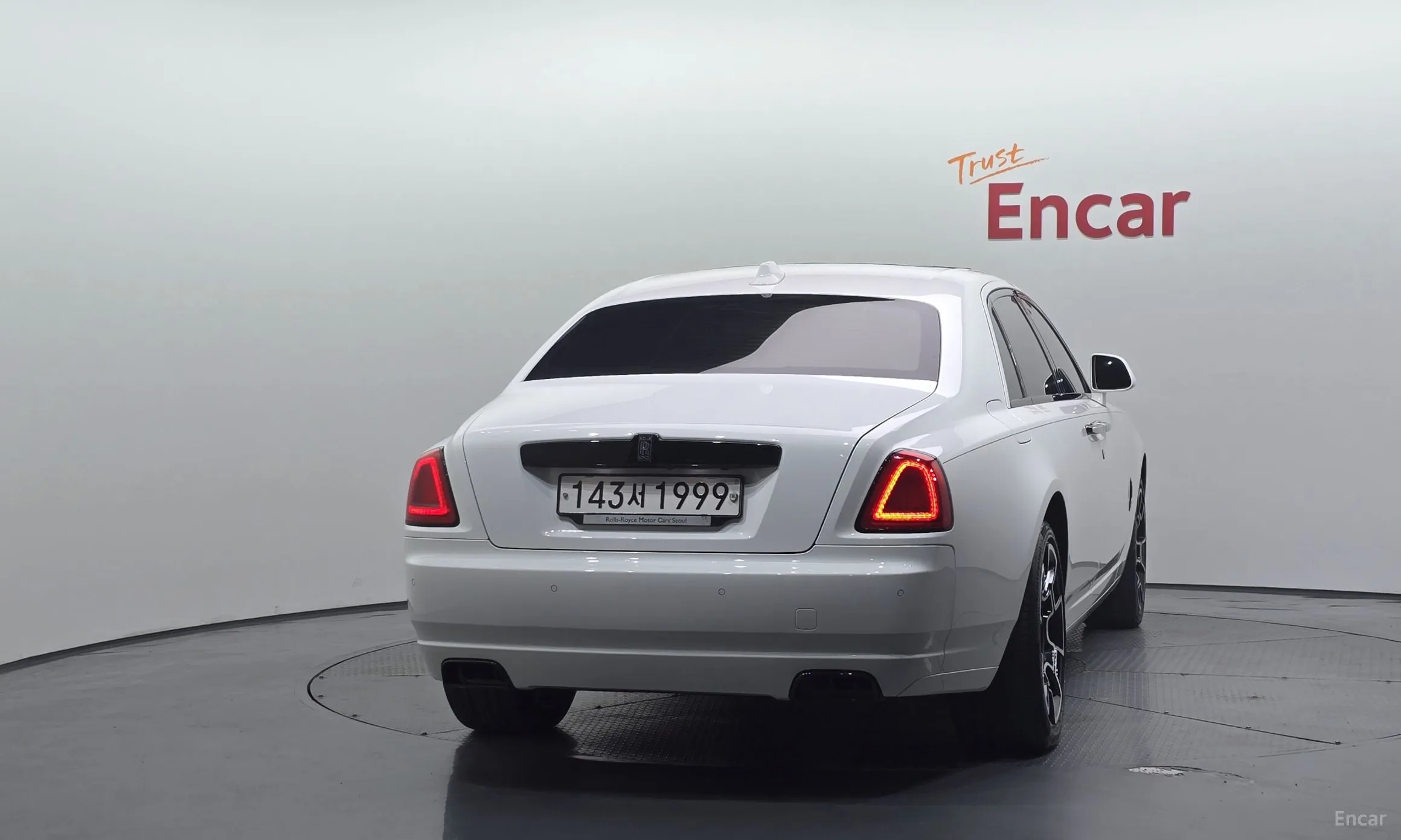 Rolls-Royce Ghost превью 4