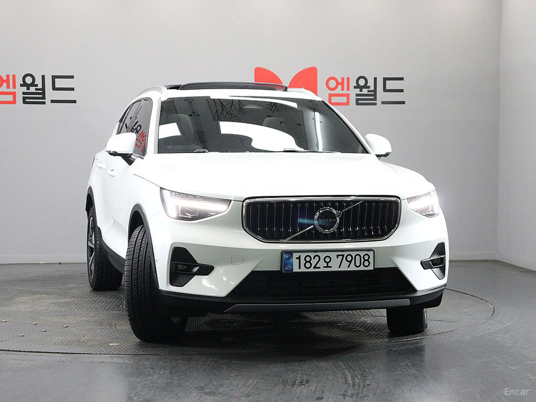 Volvo XC40