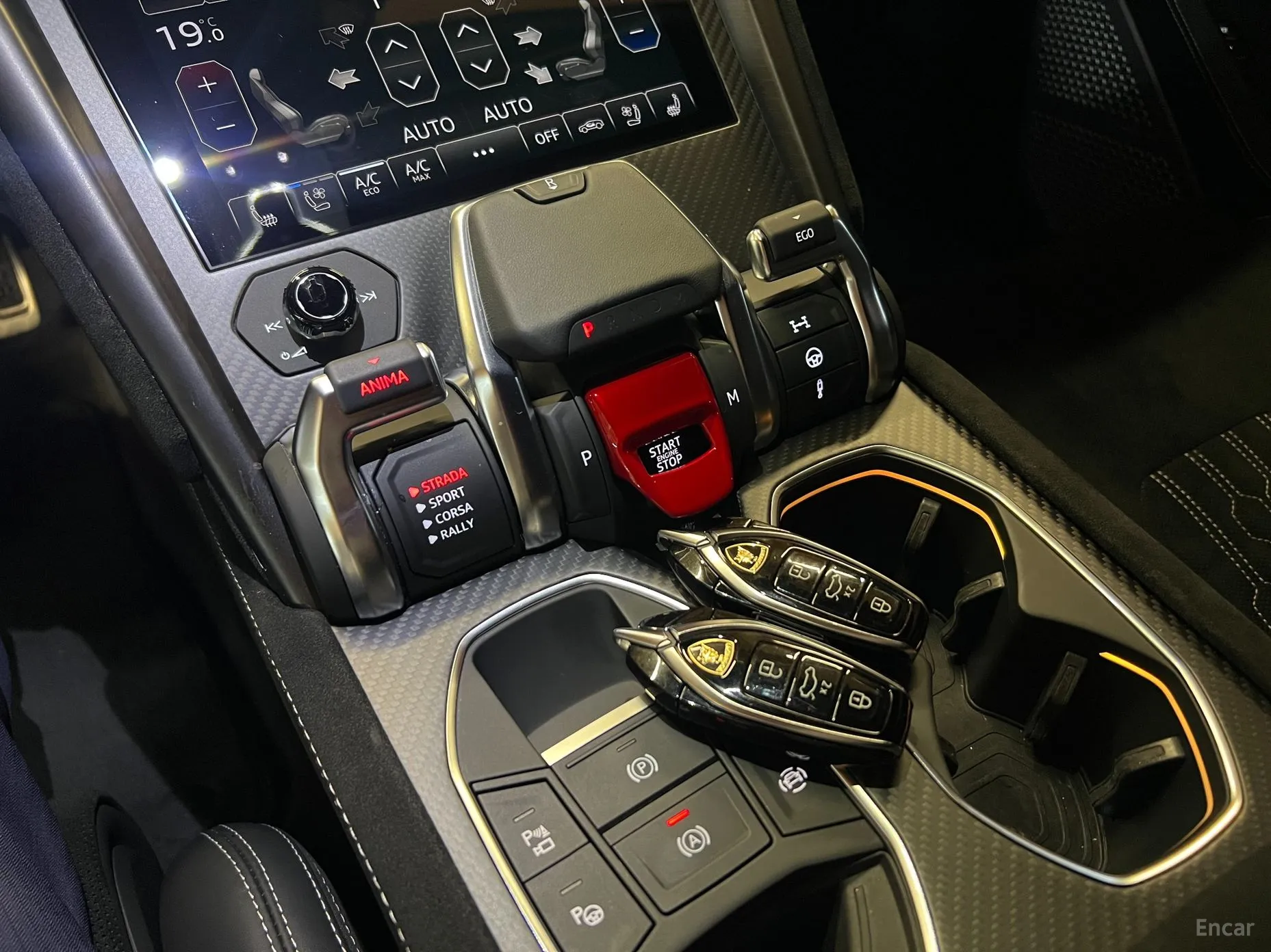 Lamborghini Urus превью 18