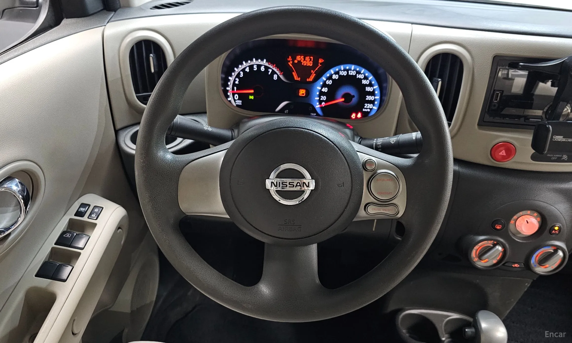Nissan Cube превью 12