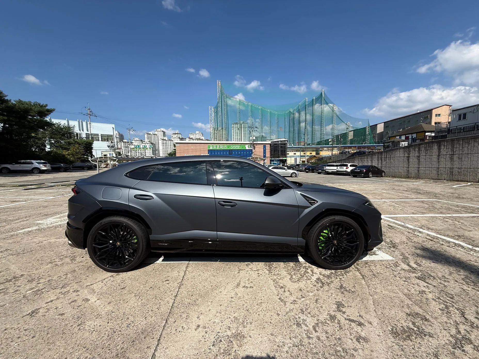 Lamborghini Urus превью 4