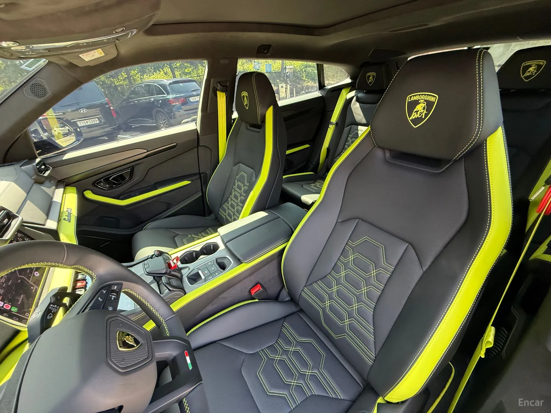 Lamborghini Urus превью 7