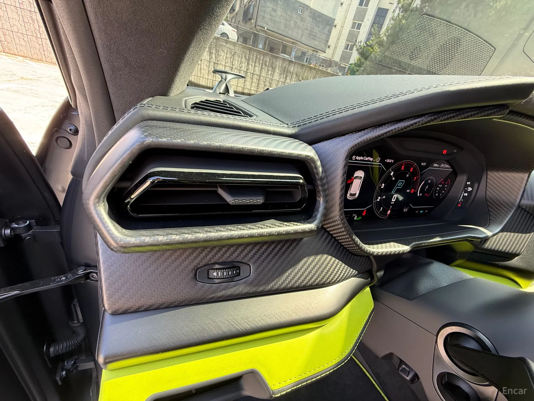 Lamborghini Urus превью 8