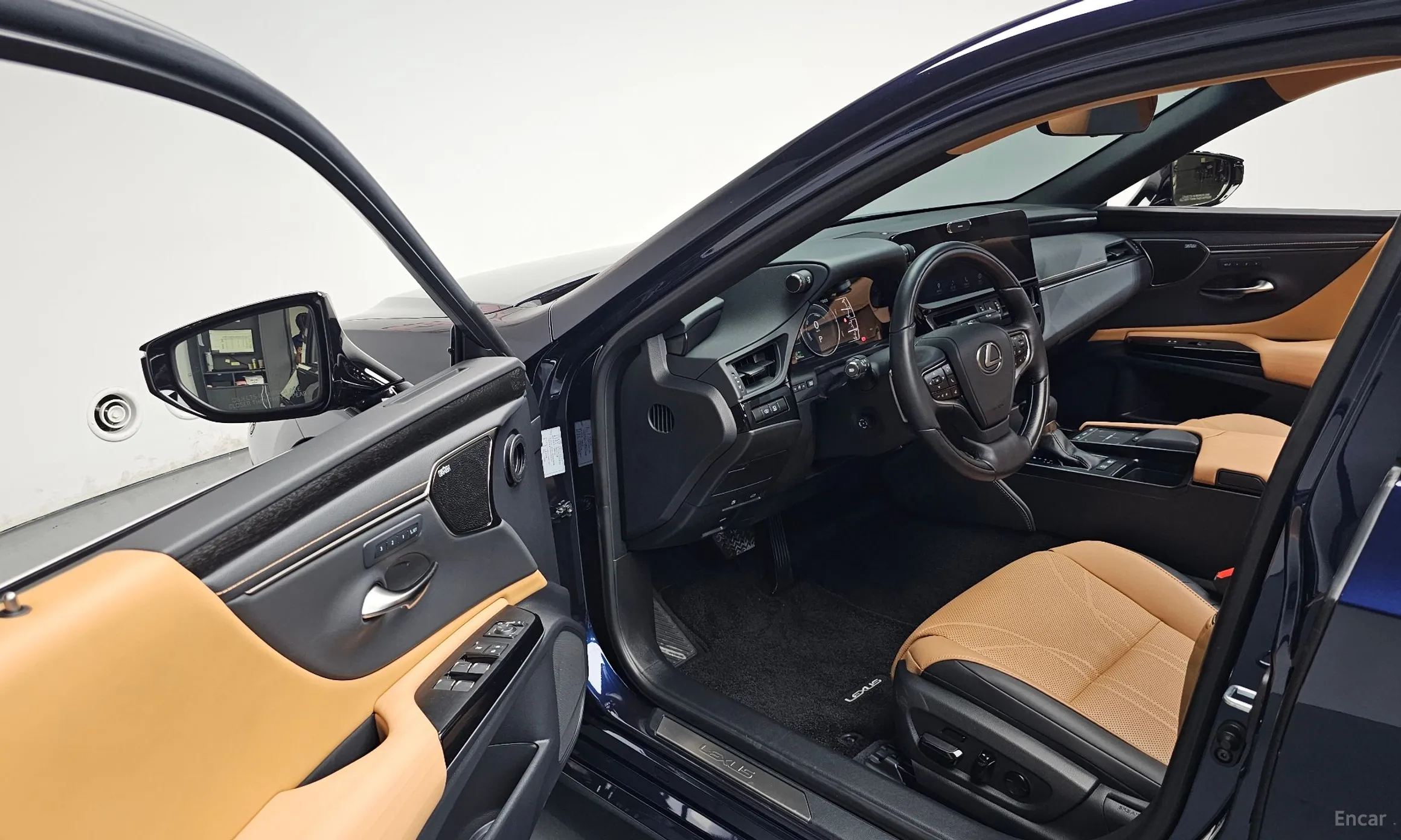 Lexus ES300h 7th Generation превью 10